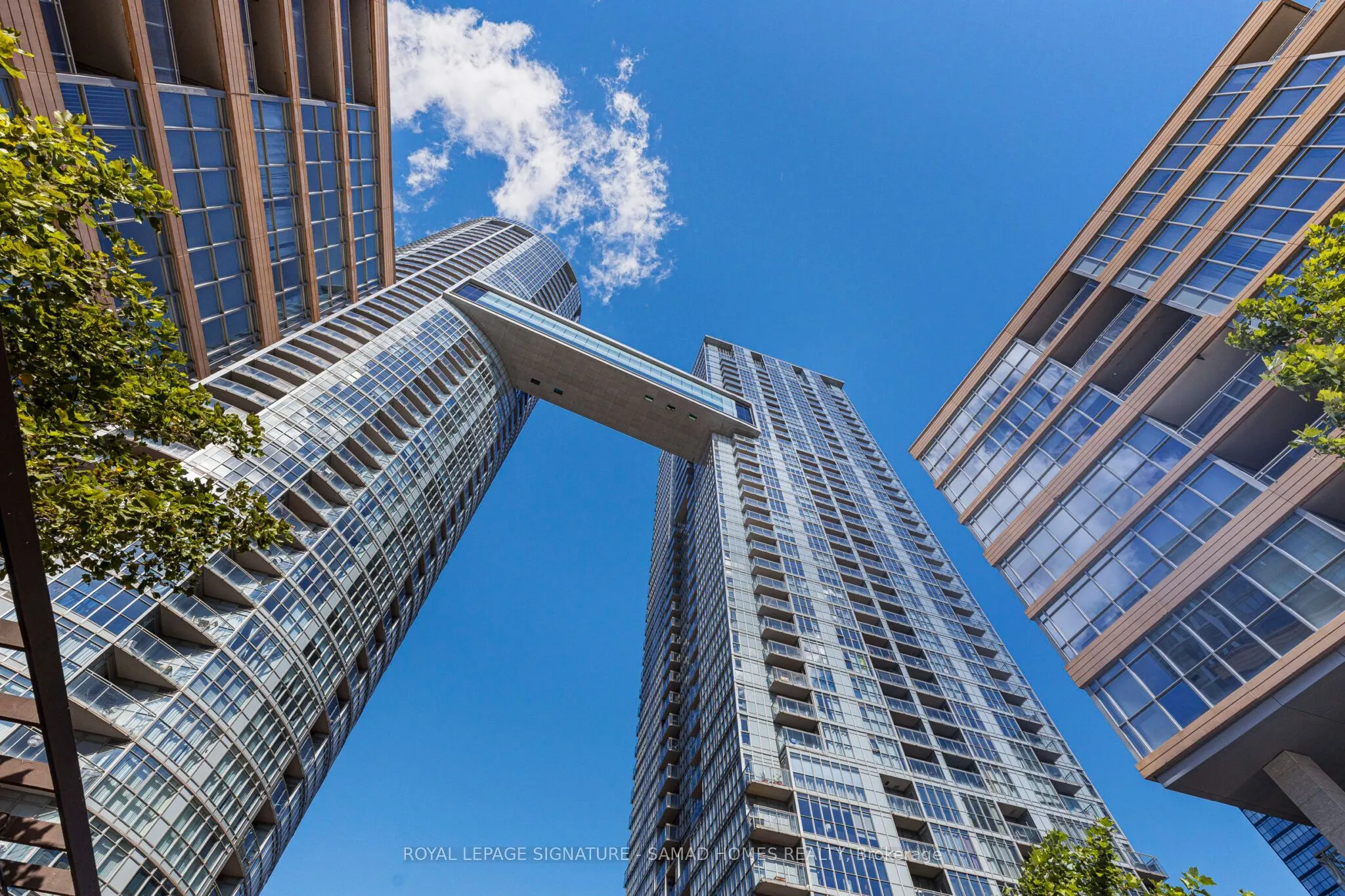 10 Capreol Court #952