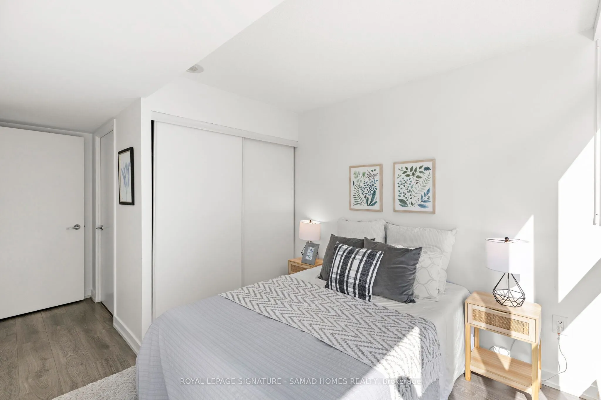 10 Capreol Court #952