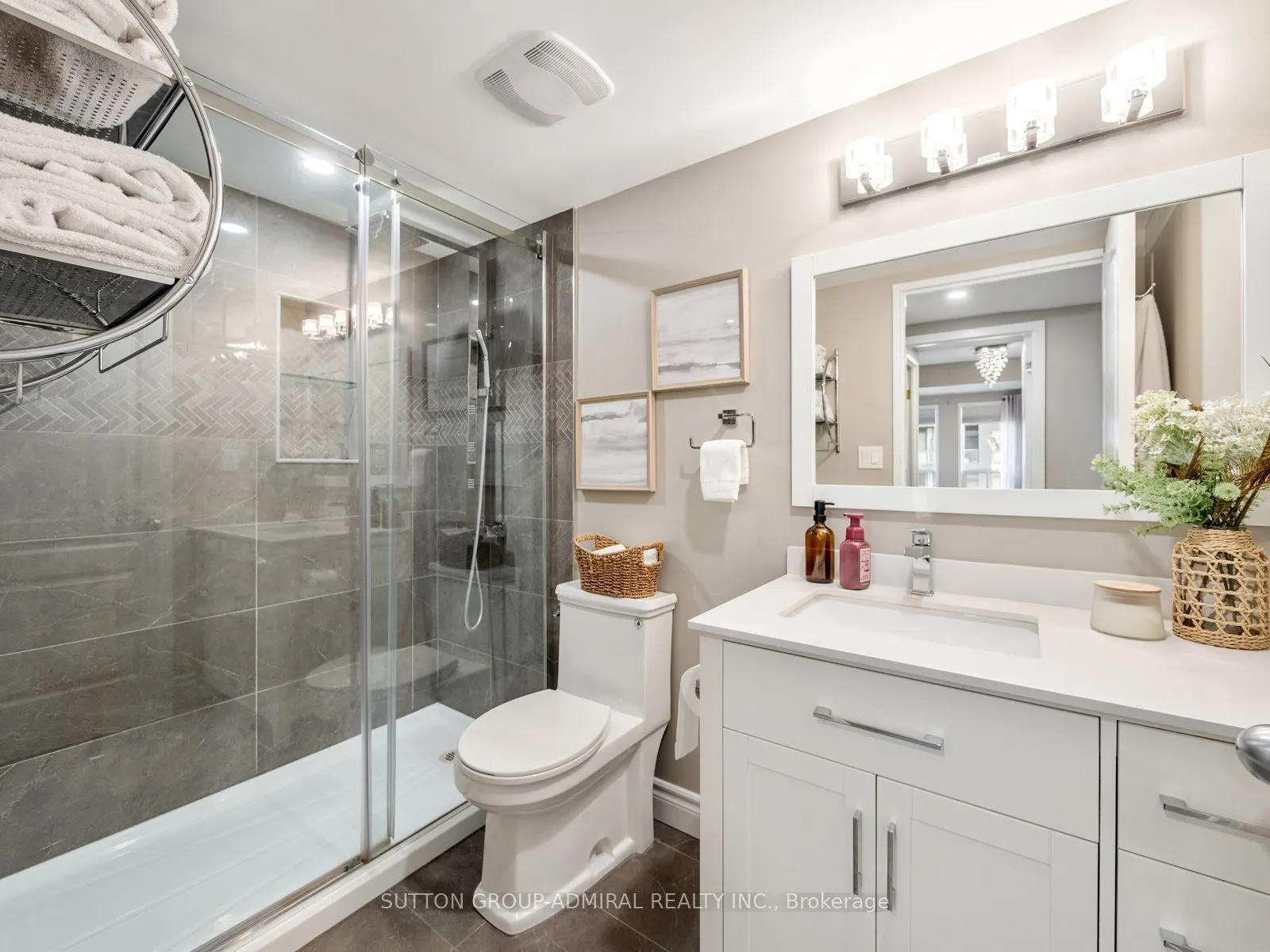9 Greenbriar Road #306
