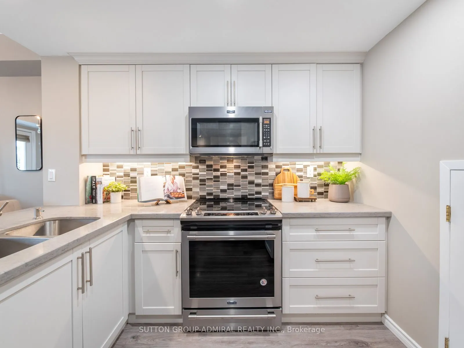 9 Greenbriar Road #306