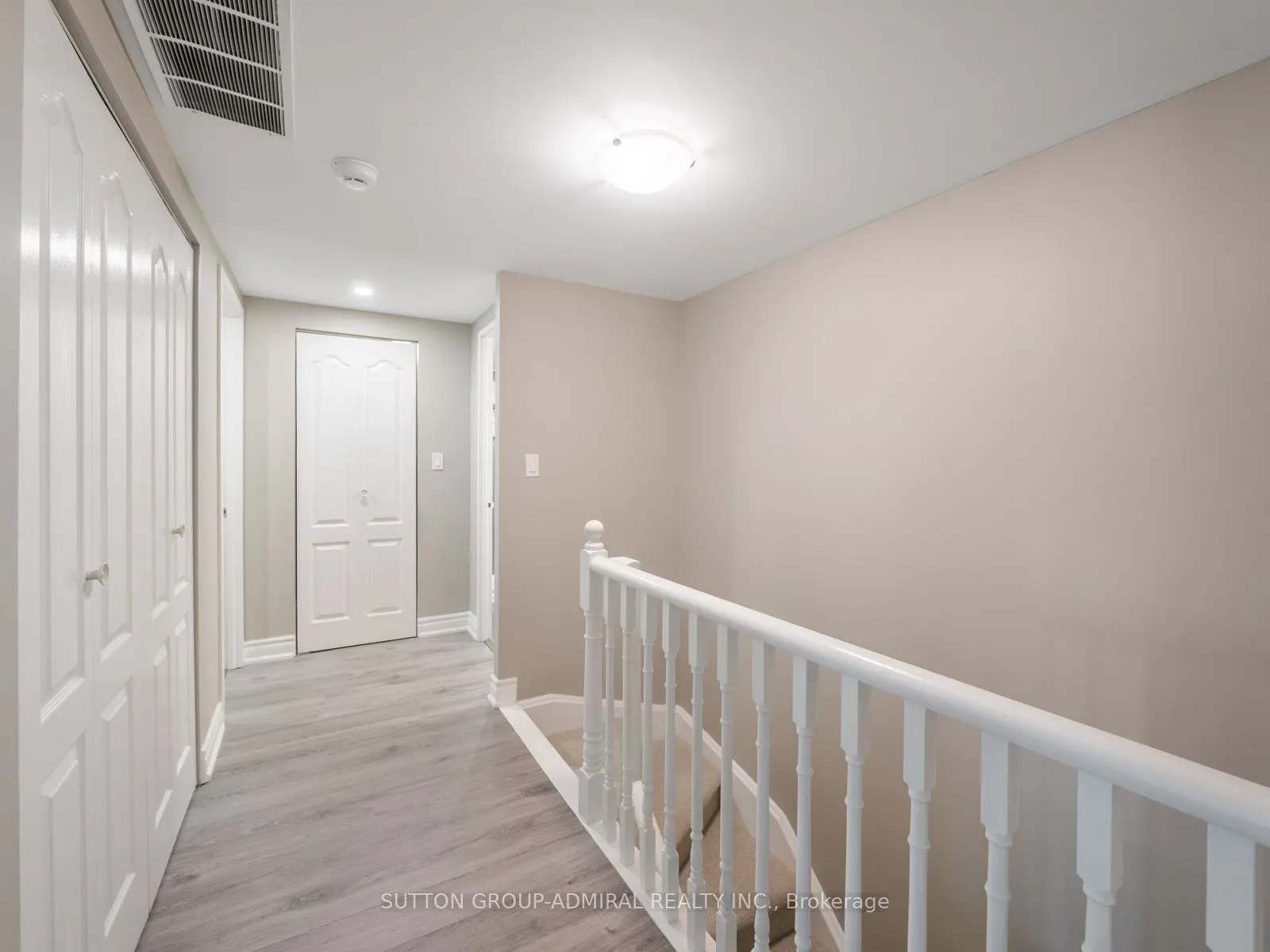 9 Greenbriar Road #306