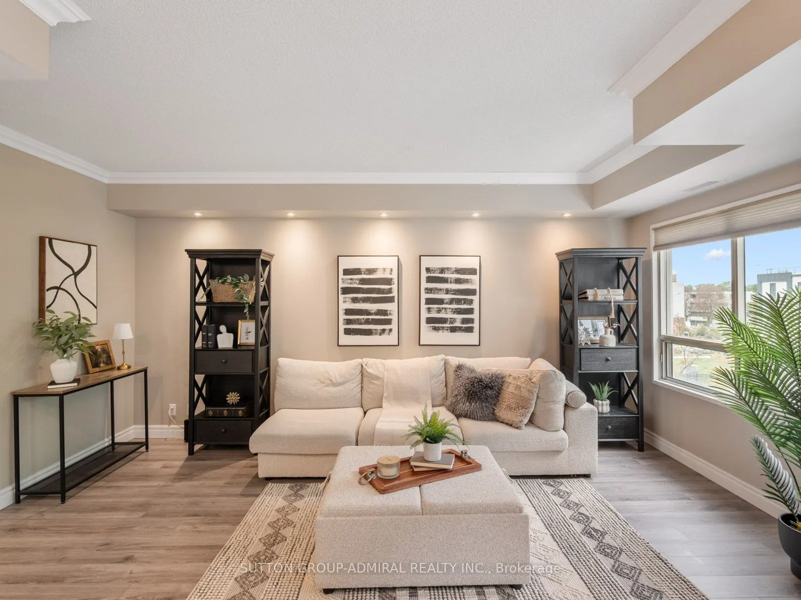 9 Greenbriar Road #306