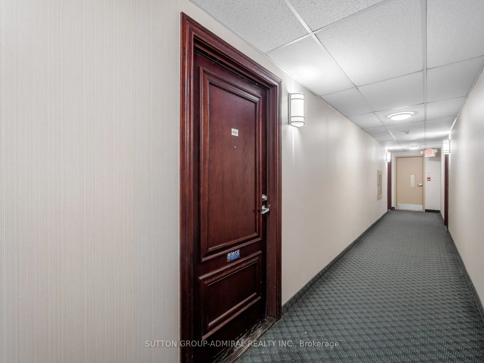 9 Greenbriar Road #306
