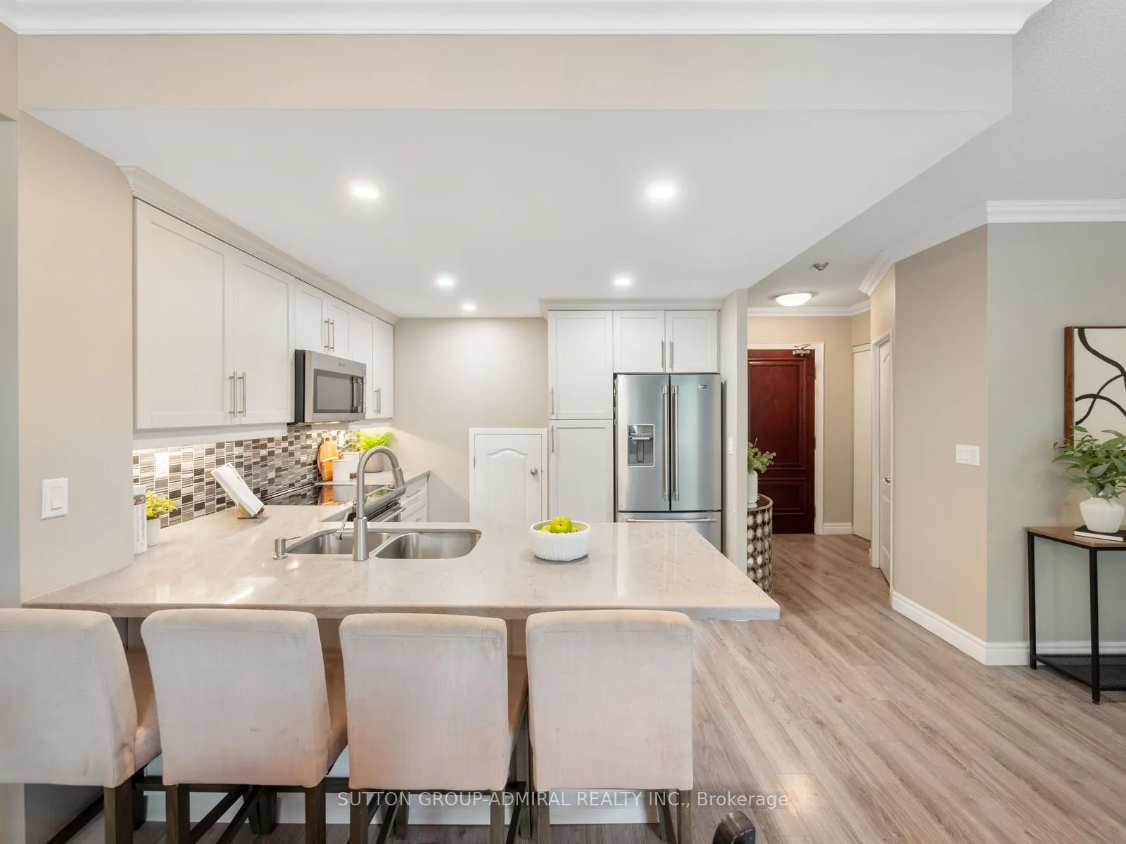 9 Greenbriar Road #306