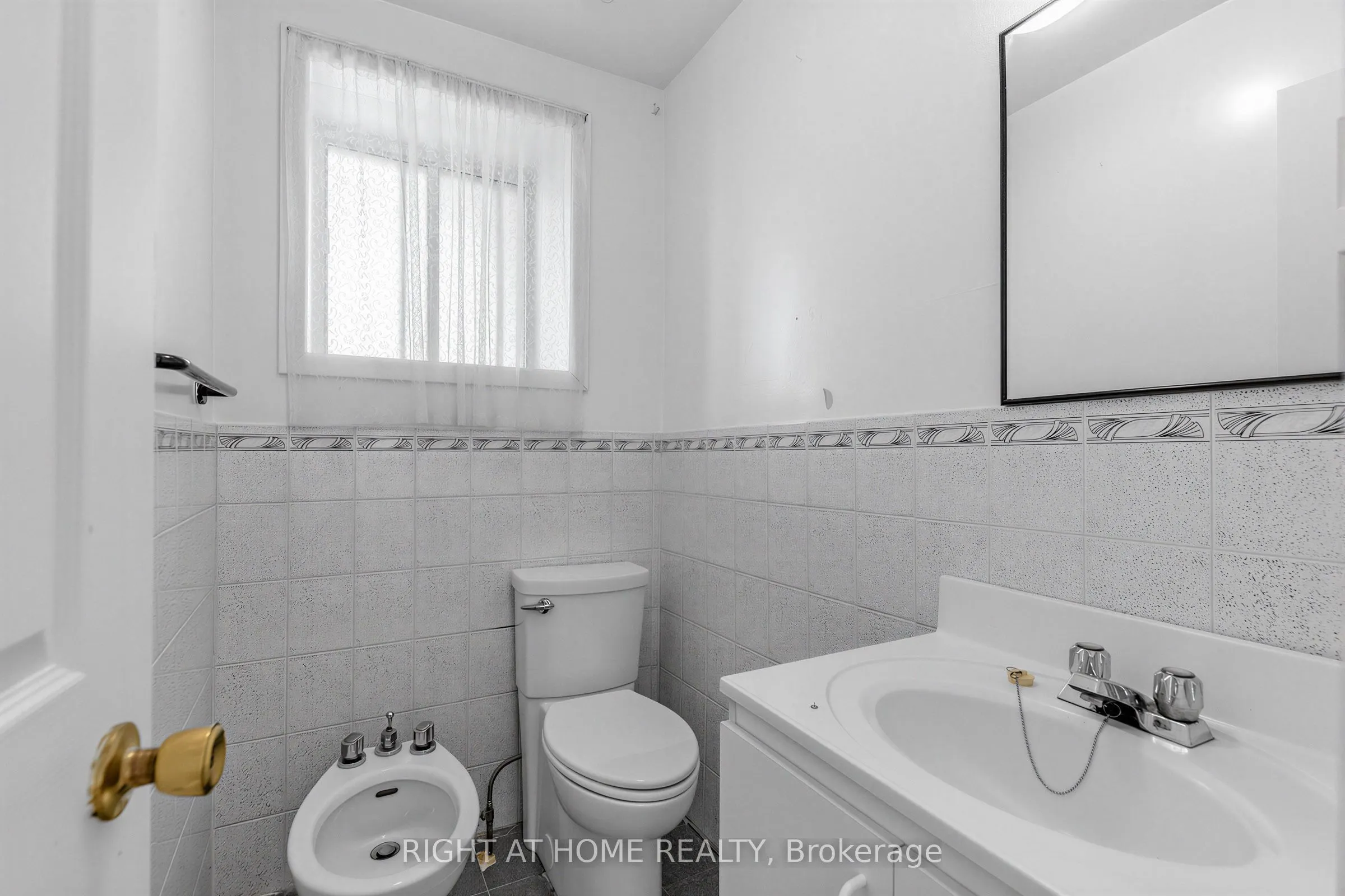 147 Dovercourt Road