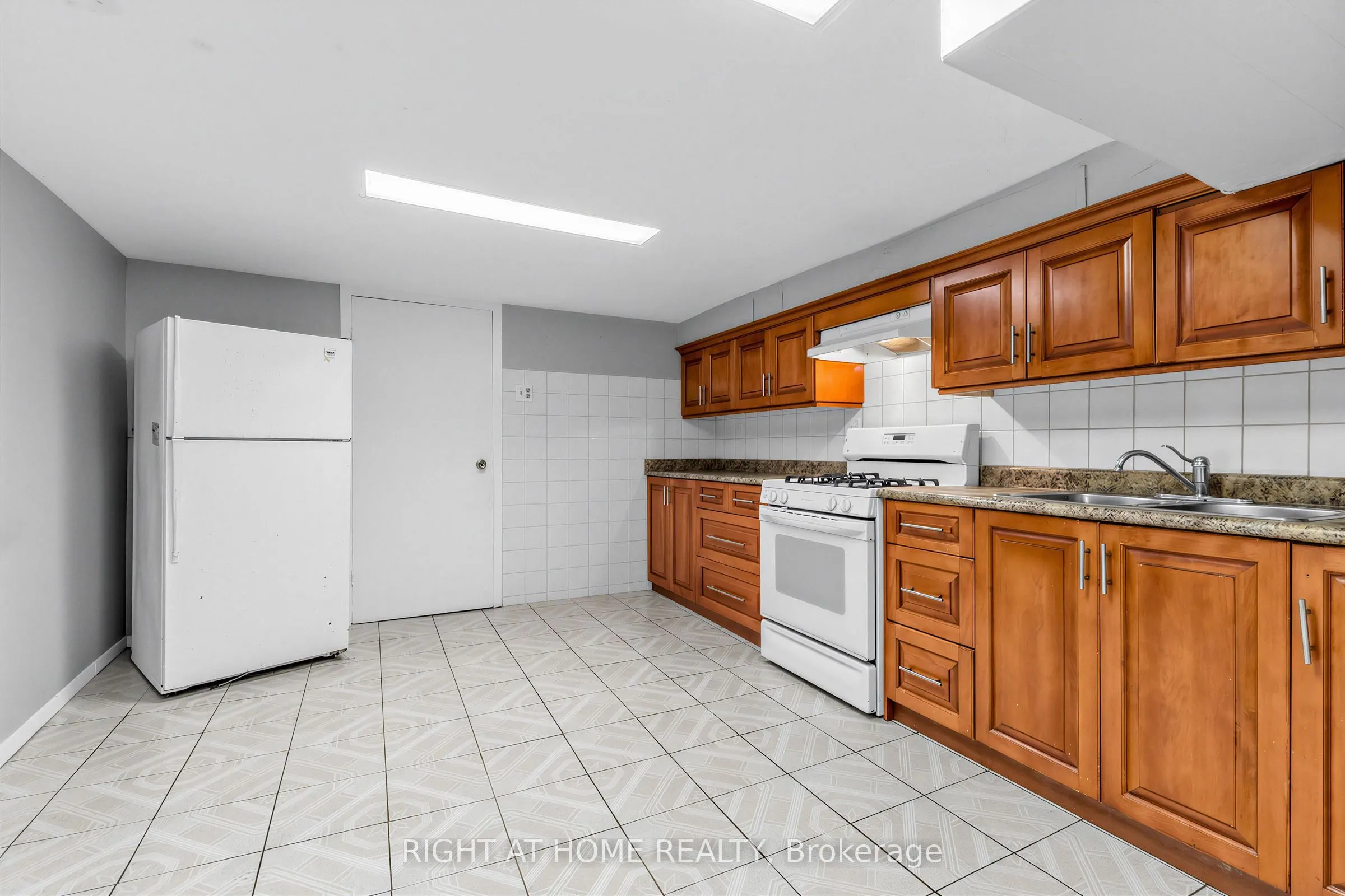 147 Dovercourt Road
