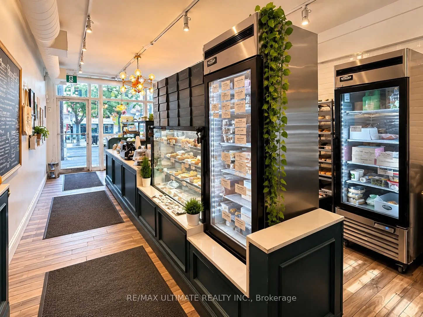 715 Queen Street W