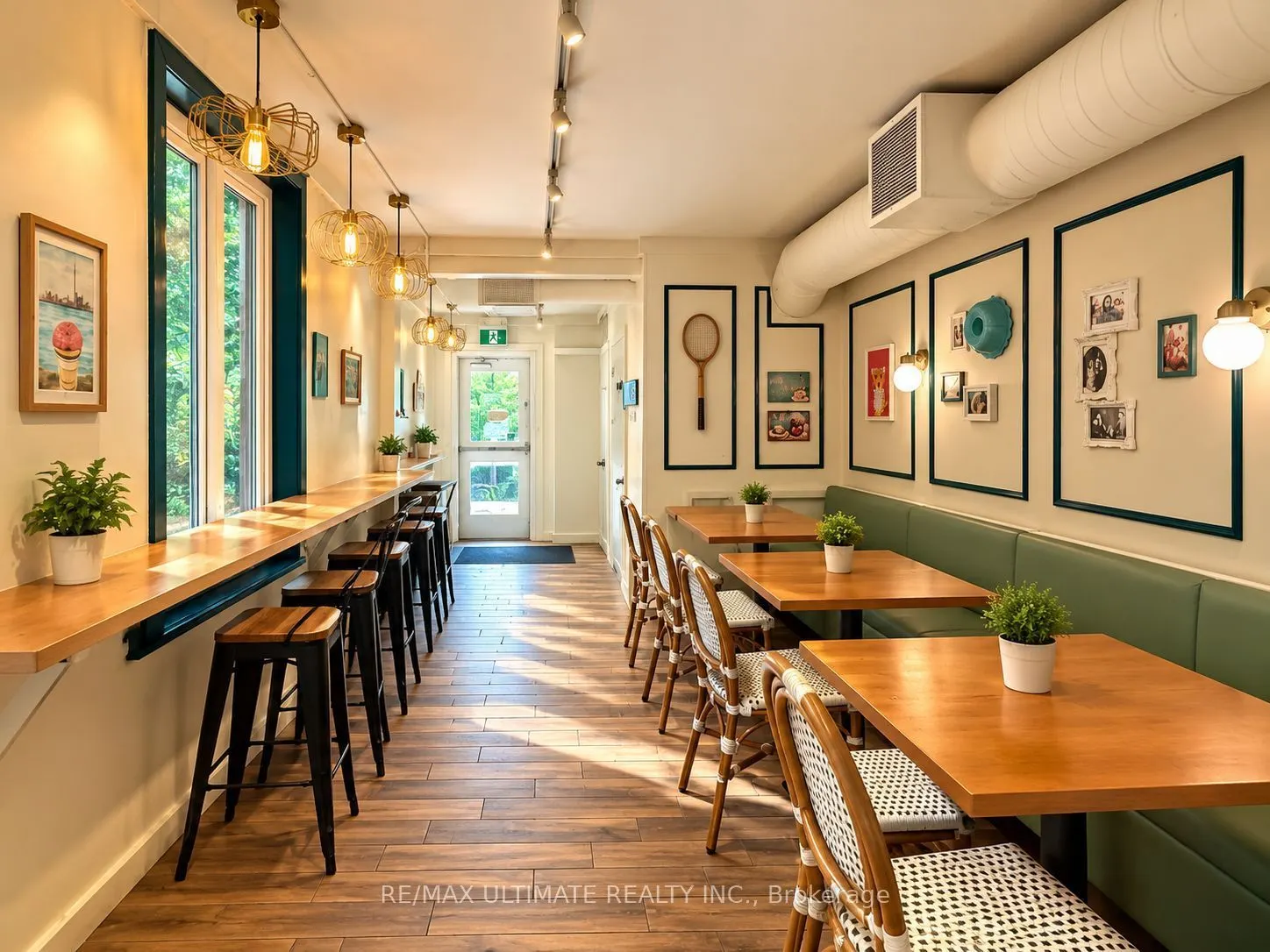 715 Queen Street W