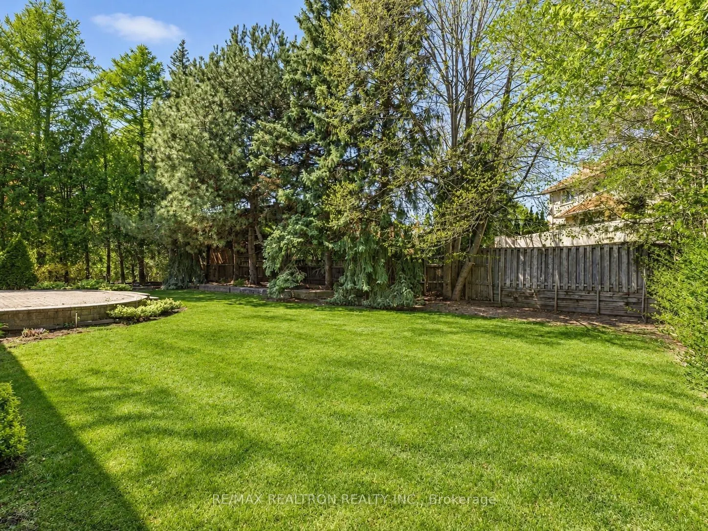 16 Sagewood Drive