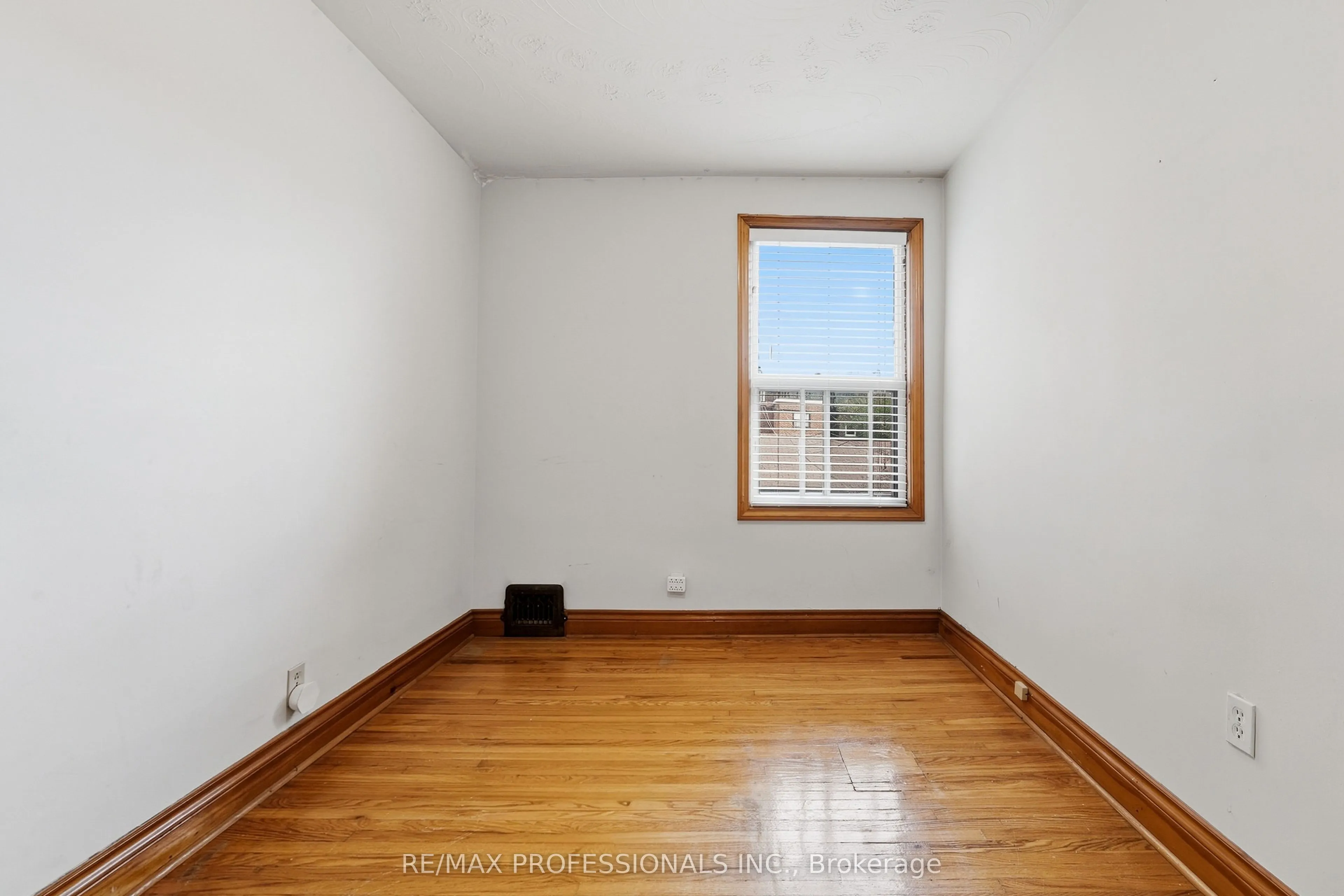227 Montrose Avenue