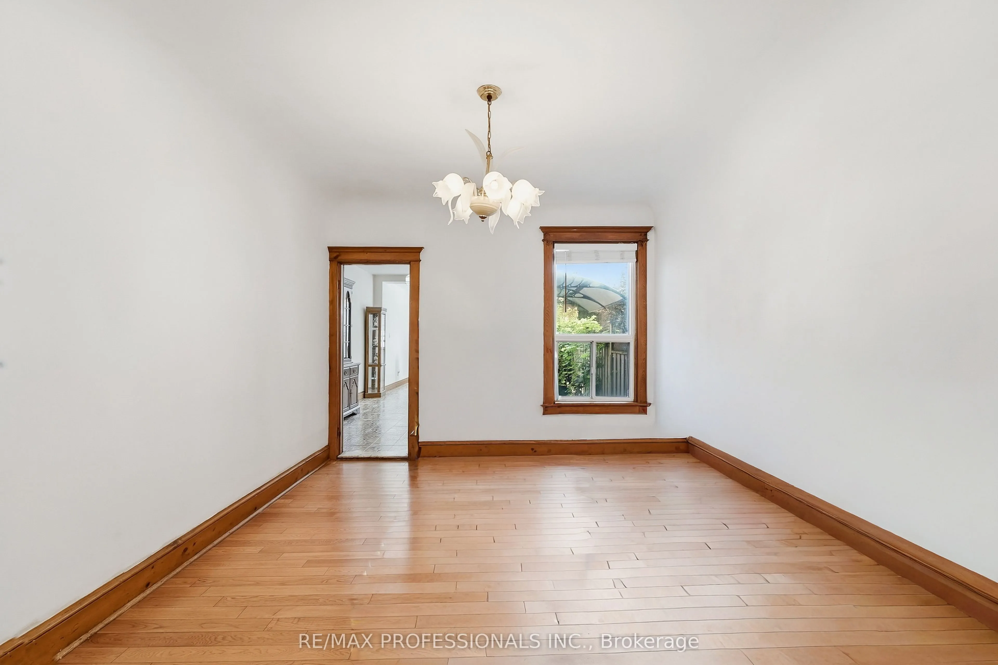 227 Montrose Avenue