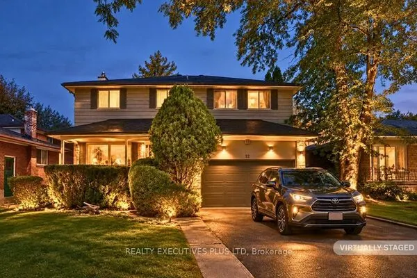 12 Mandel Crescent