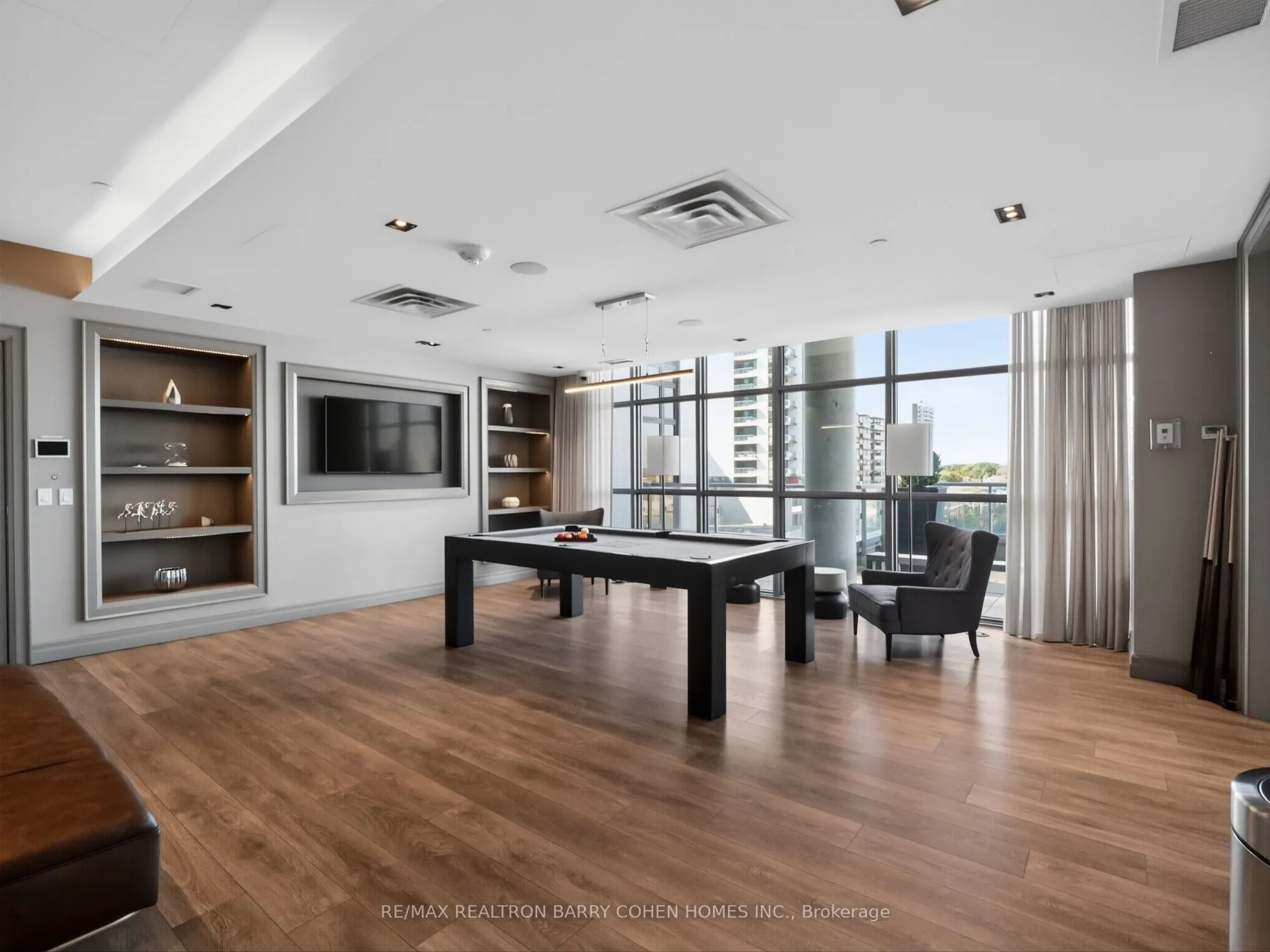 501 St Clair Avenue W #1707