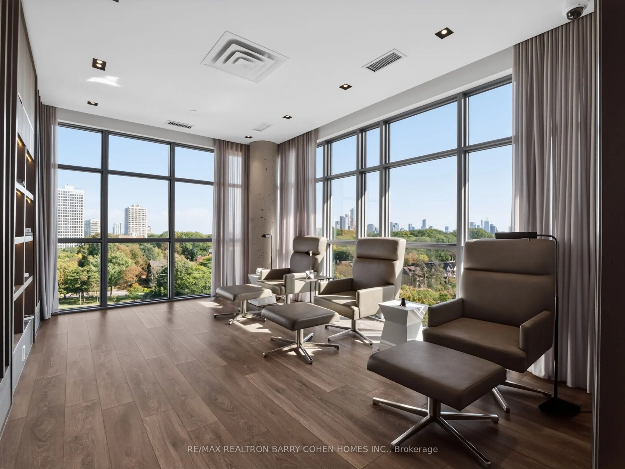 501 St Clair Avenue W #1707