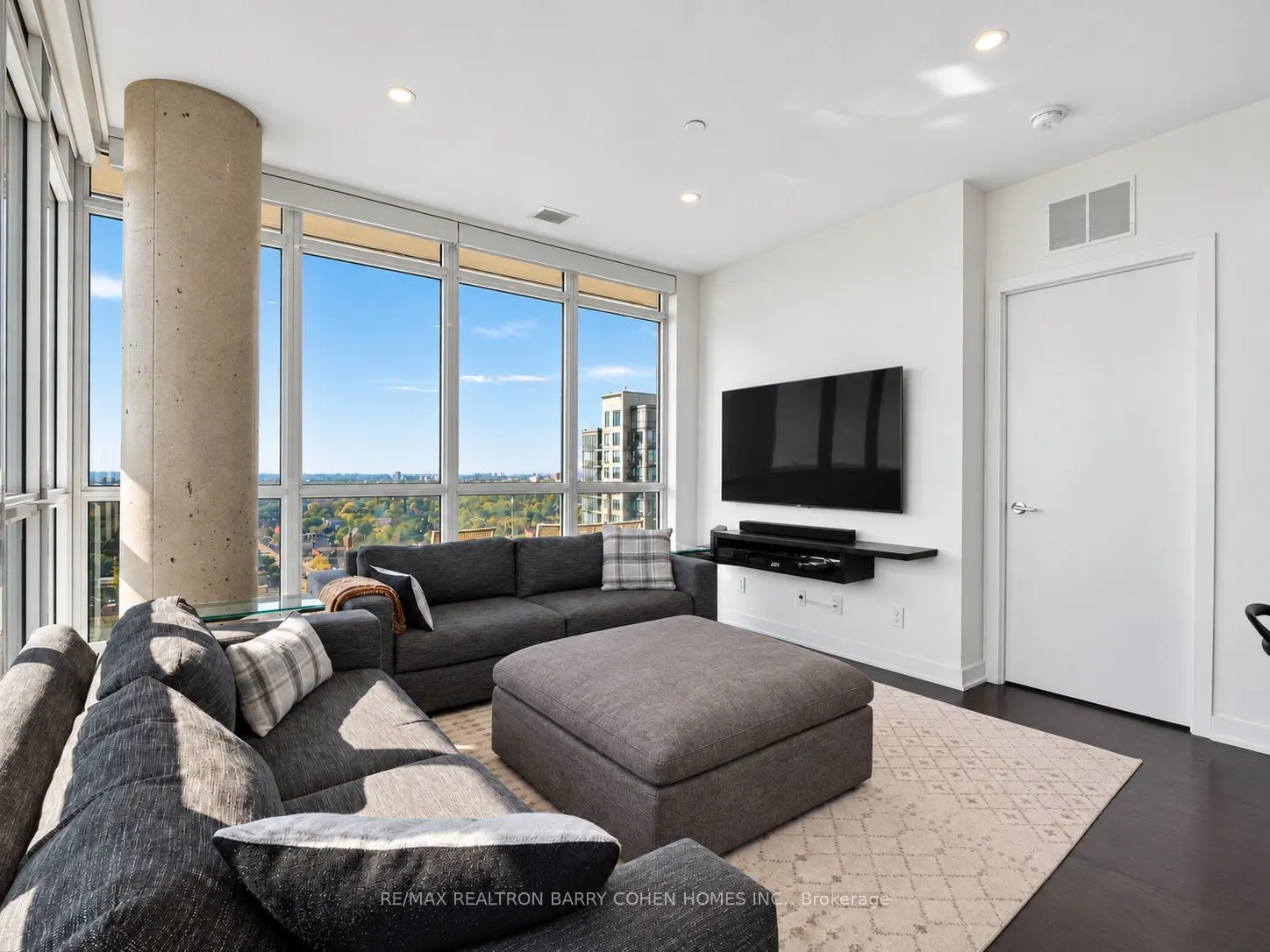 501 St Clair Avenue W #1707