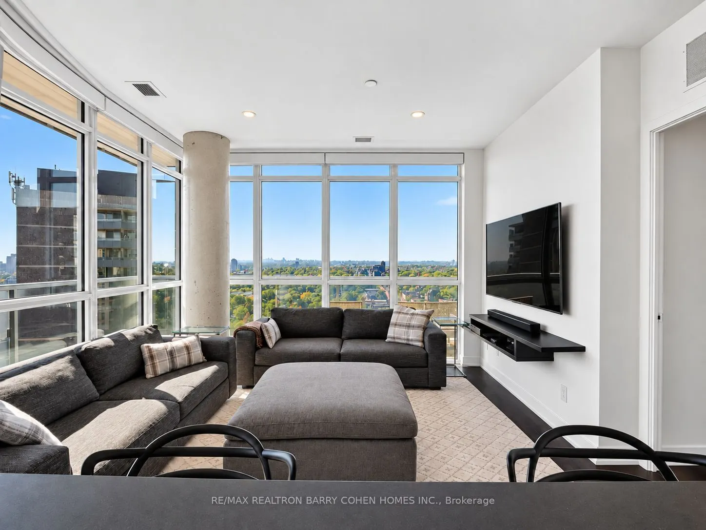 501 St Clair Avenue W #1707
