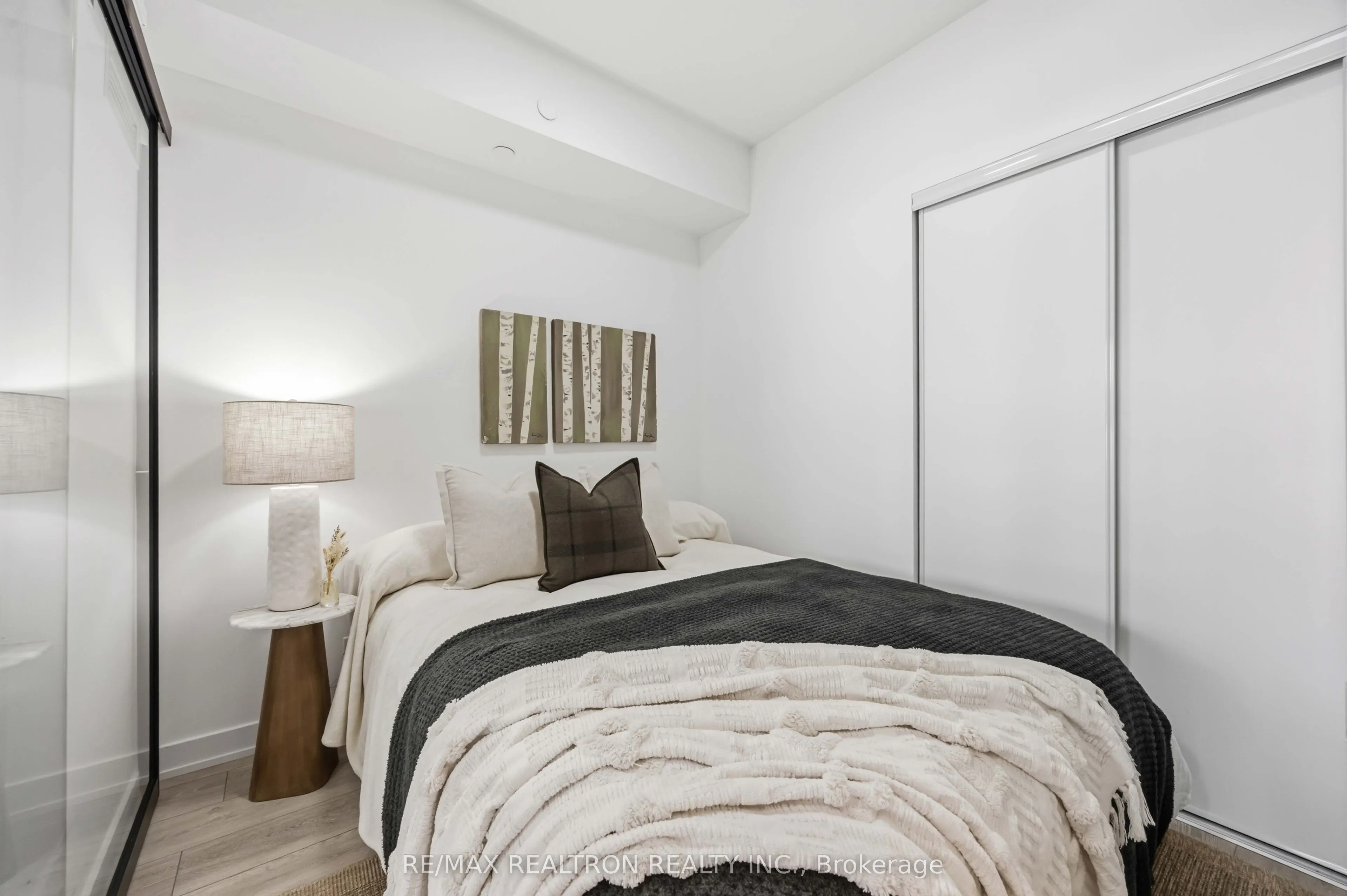 108 Peter Street #1003