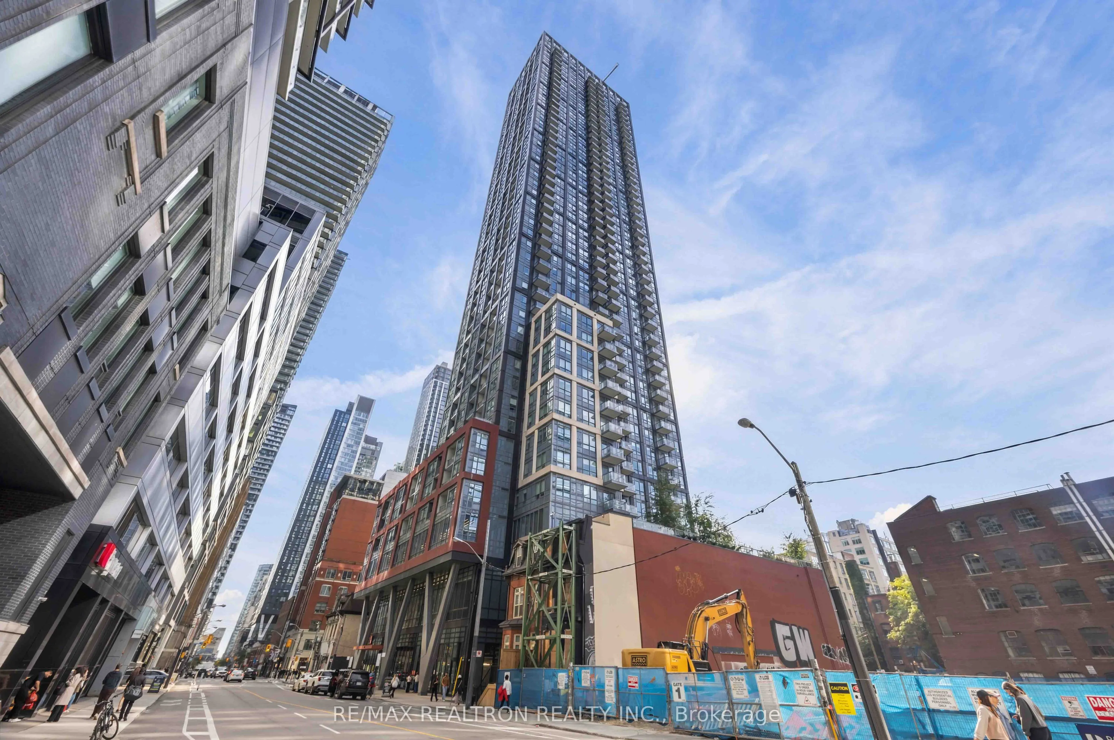 108 Peter Street #1003