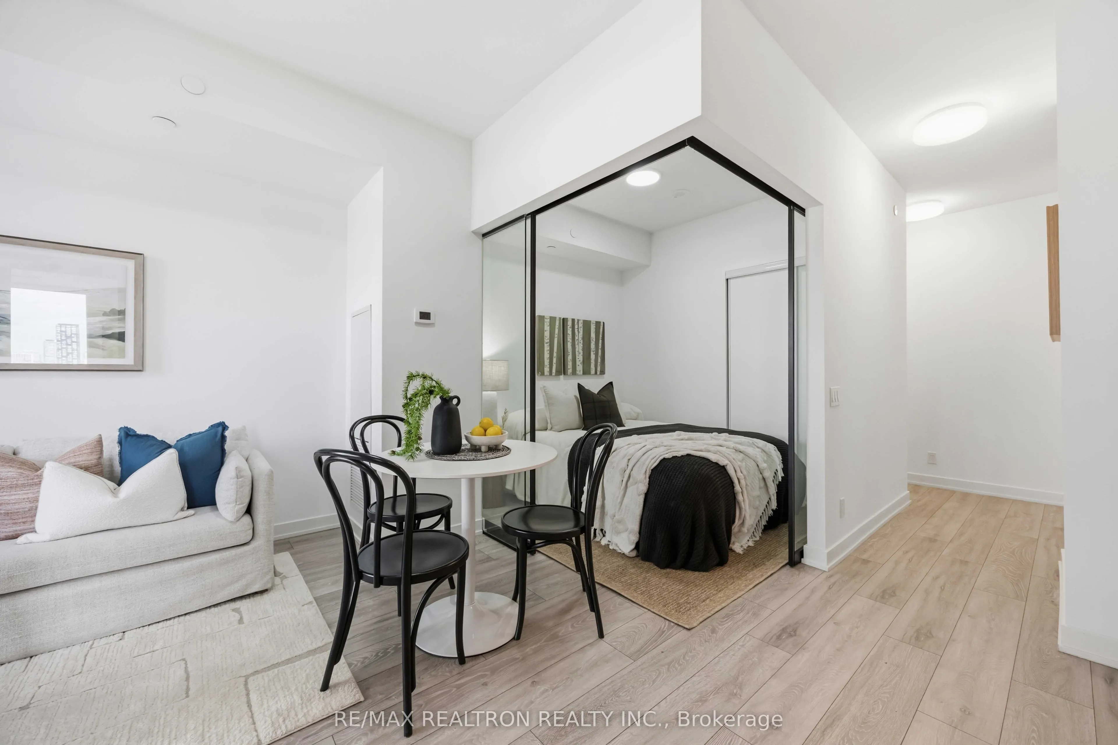 108 Peter Street #1003