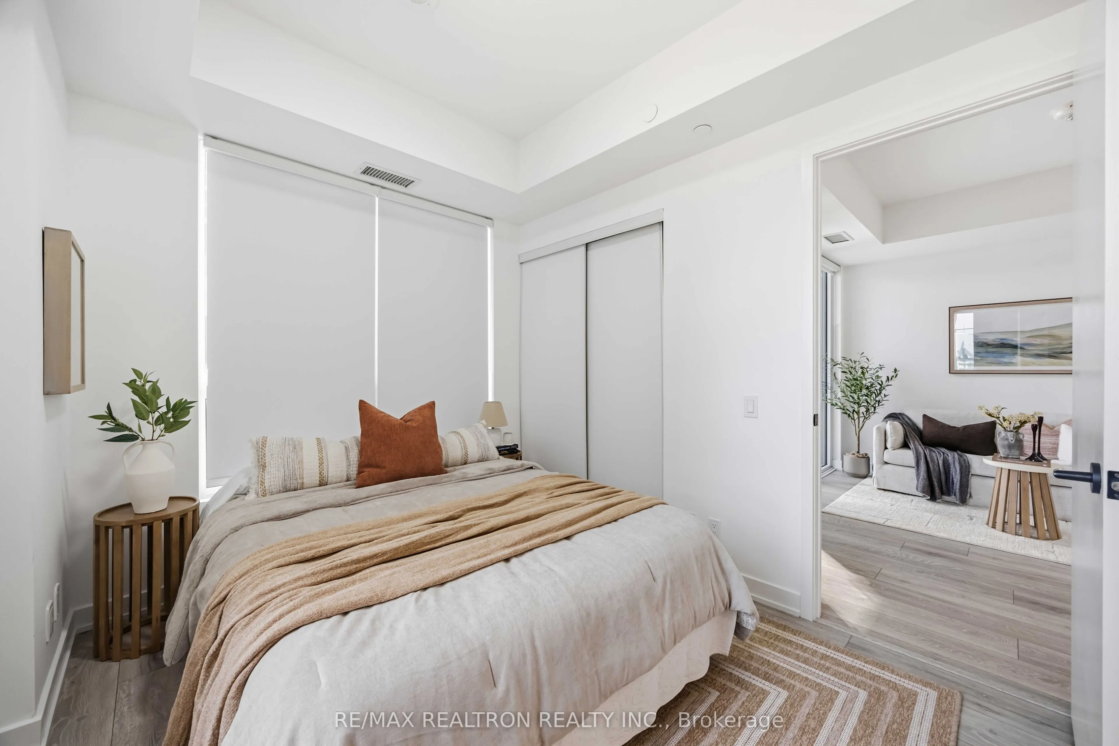 108 Peter Street #1003