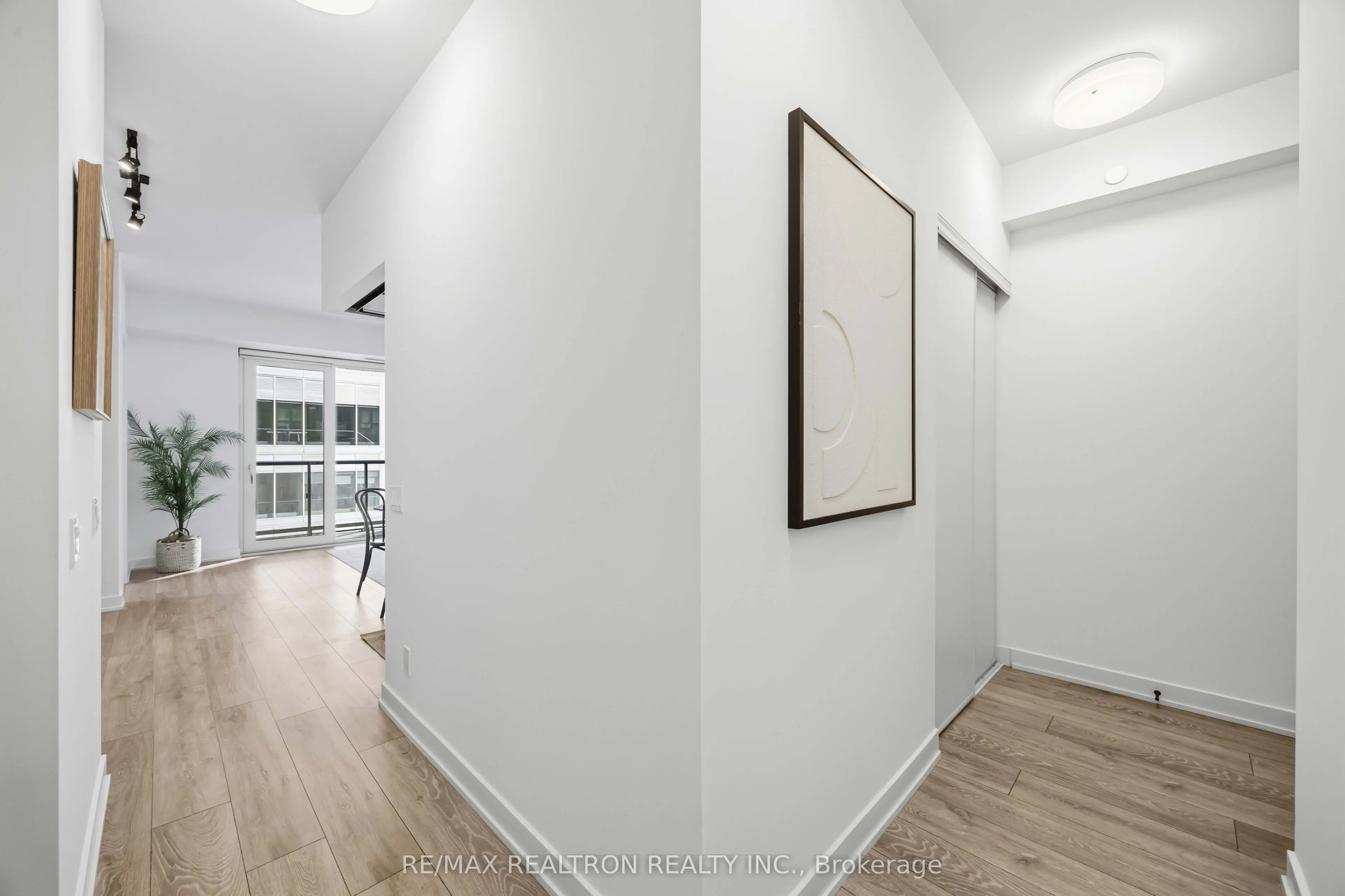 108 Peter Street #1003
