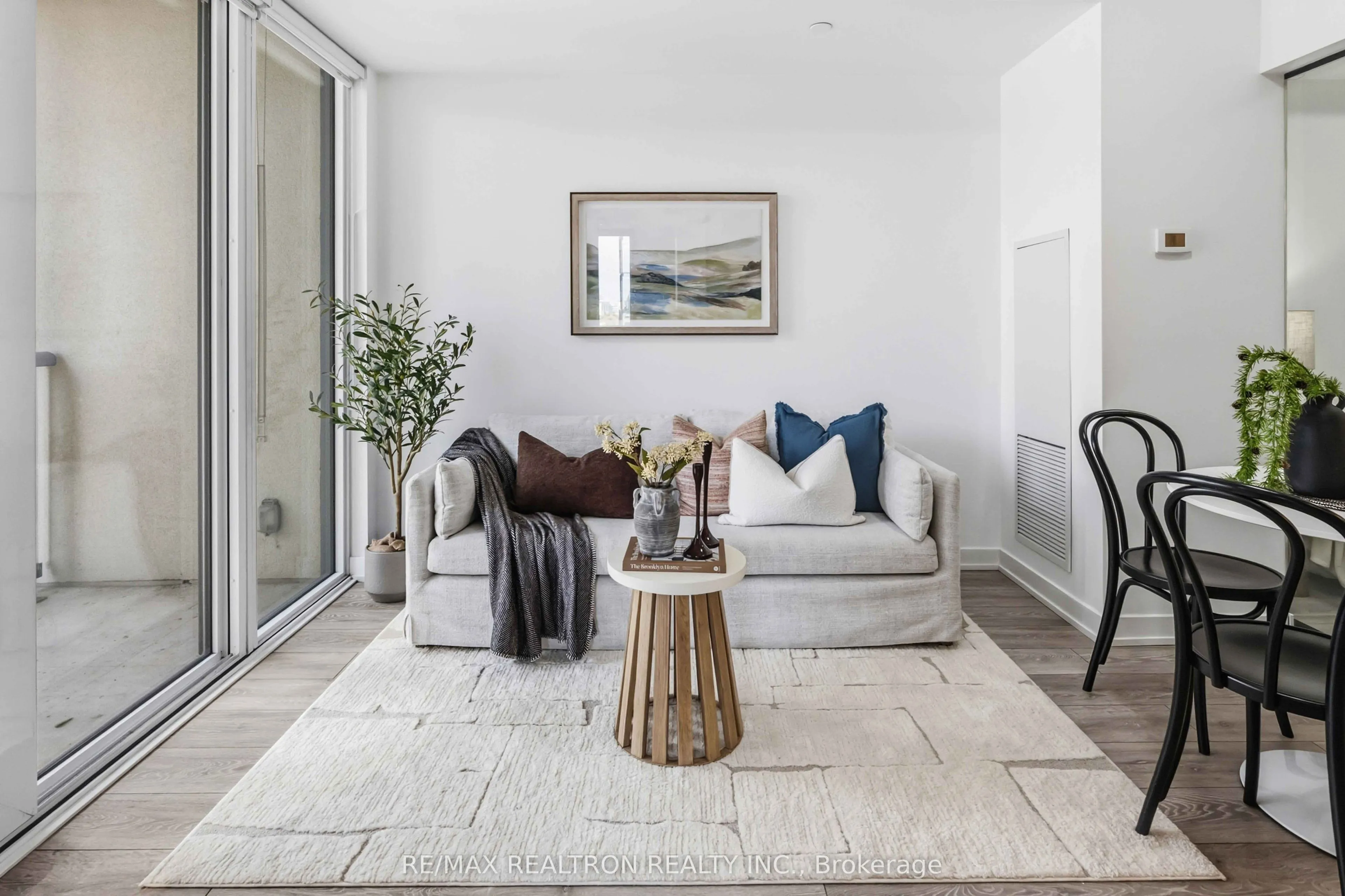 108 Peter Street #1003