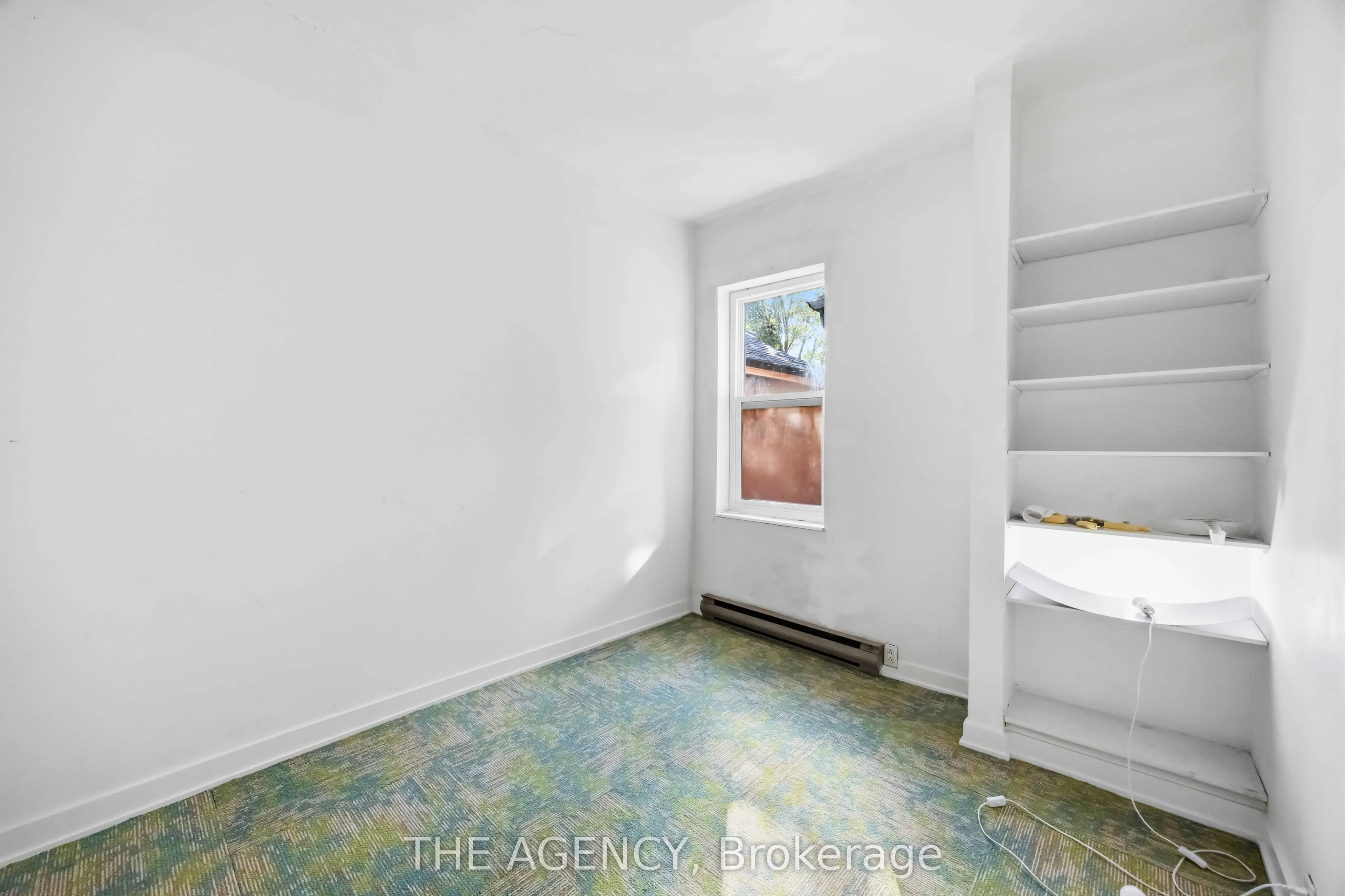 87 Niagara Street