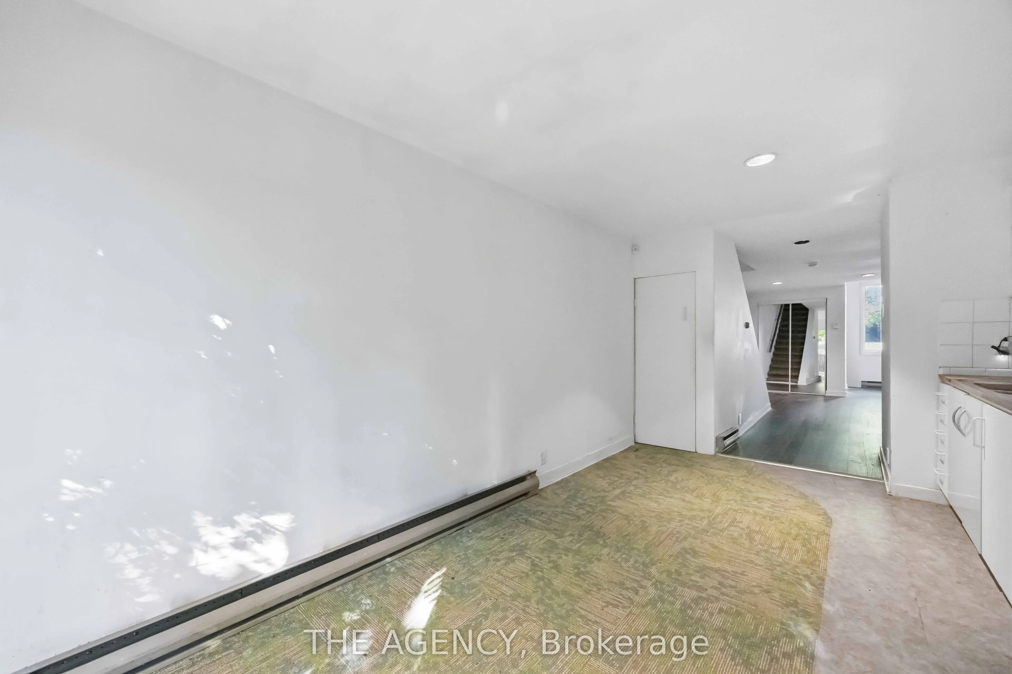 87 Niagara Street