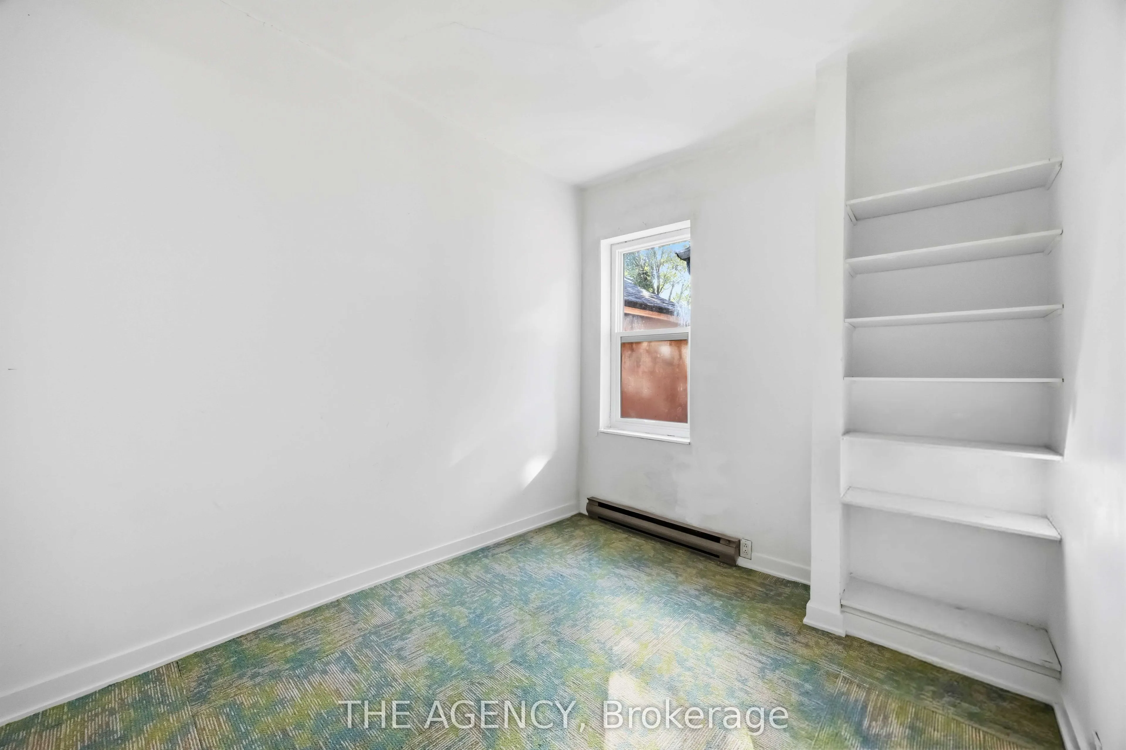87 Niagara Street