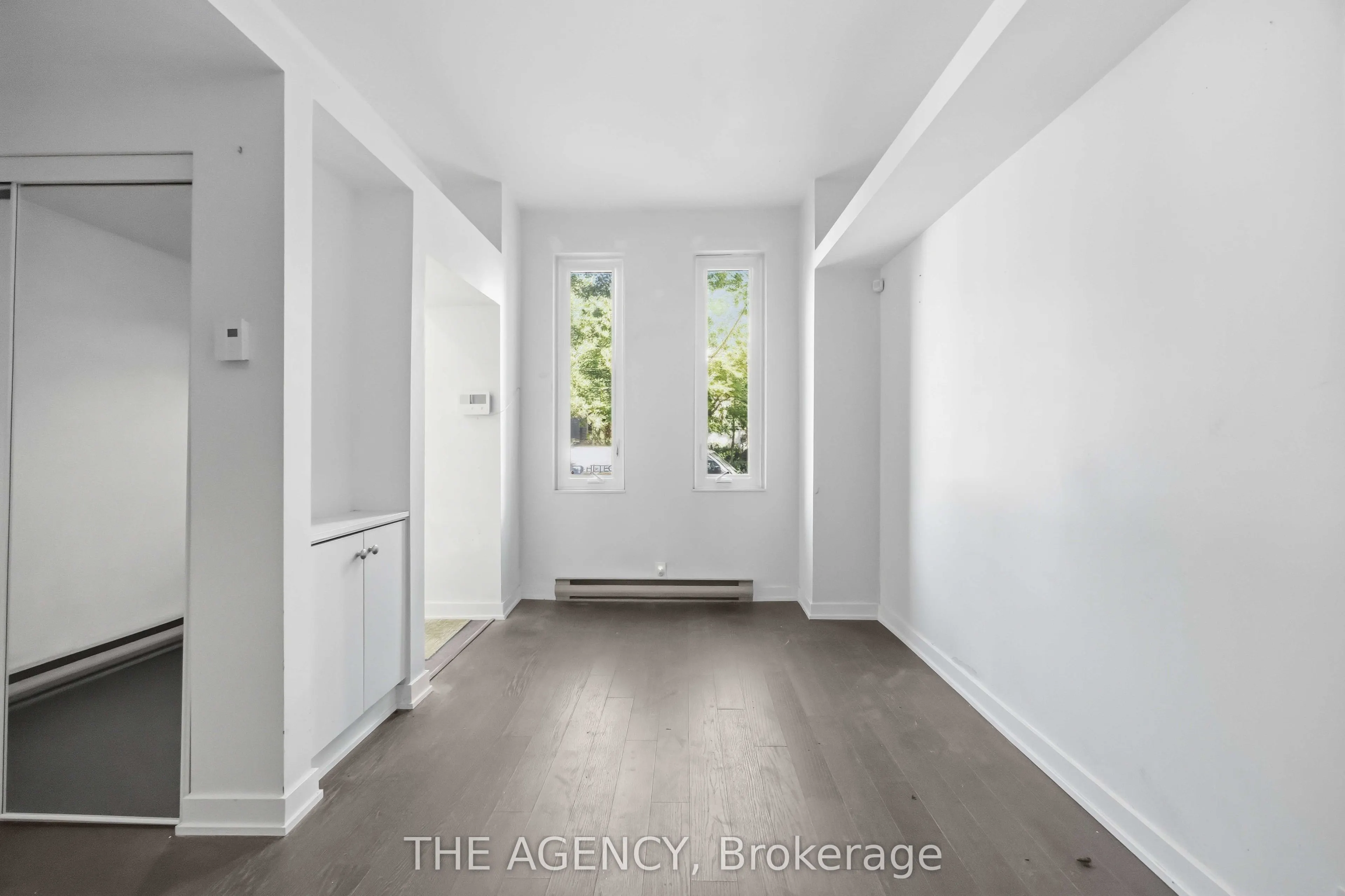 87 Niagara Street