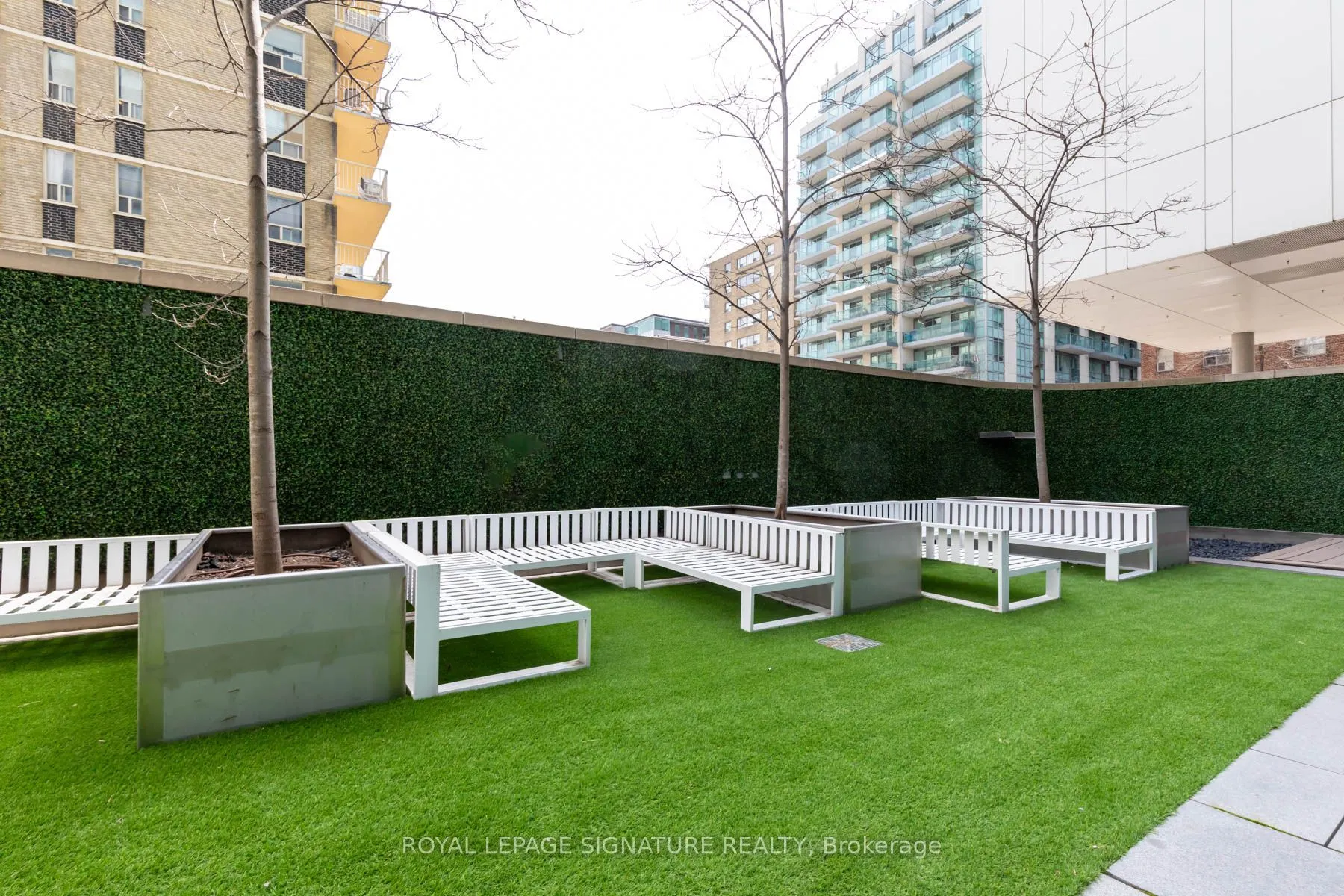 185 Roehampton Avenue #2805