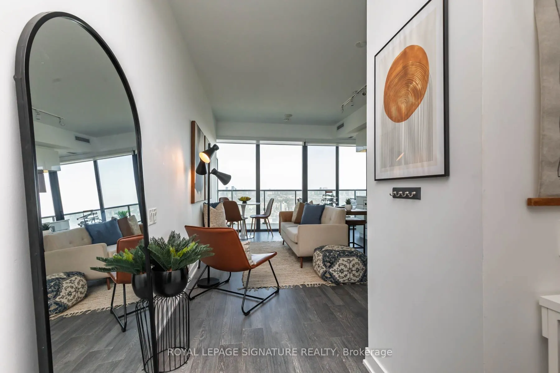 185 Roehampton Avenue #2805