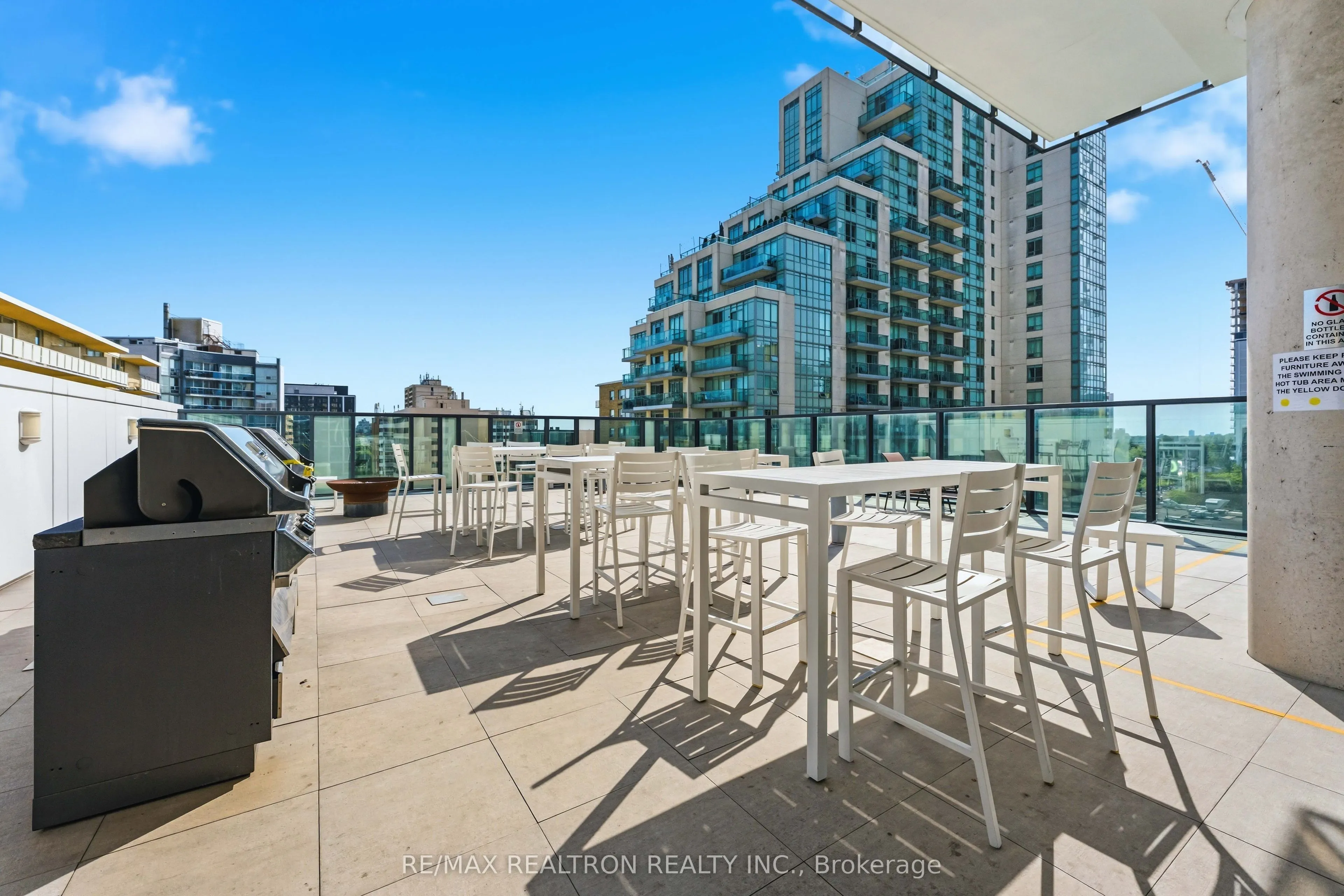 185 Roehampton Avenue #510
