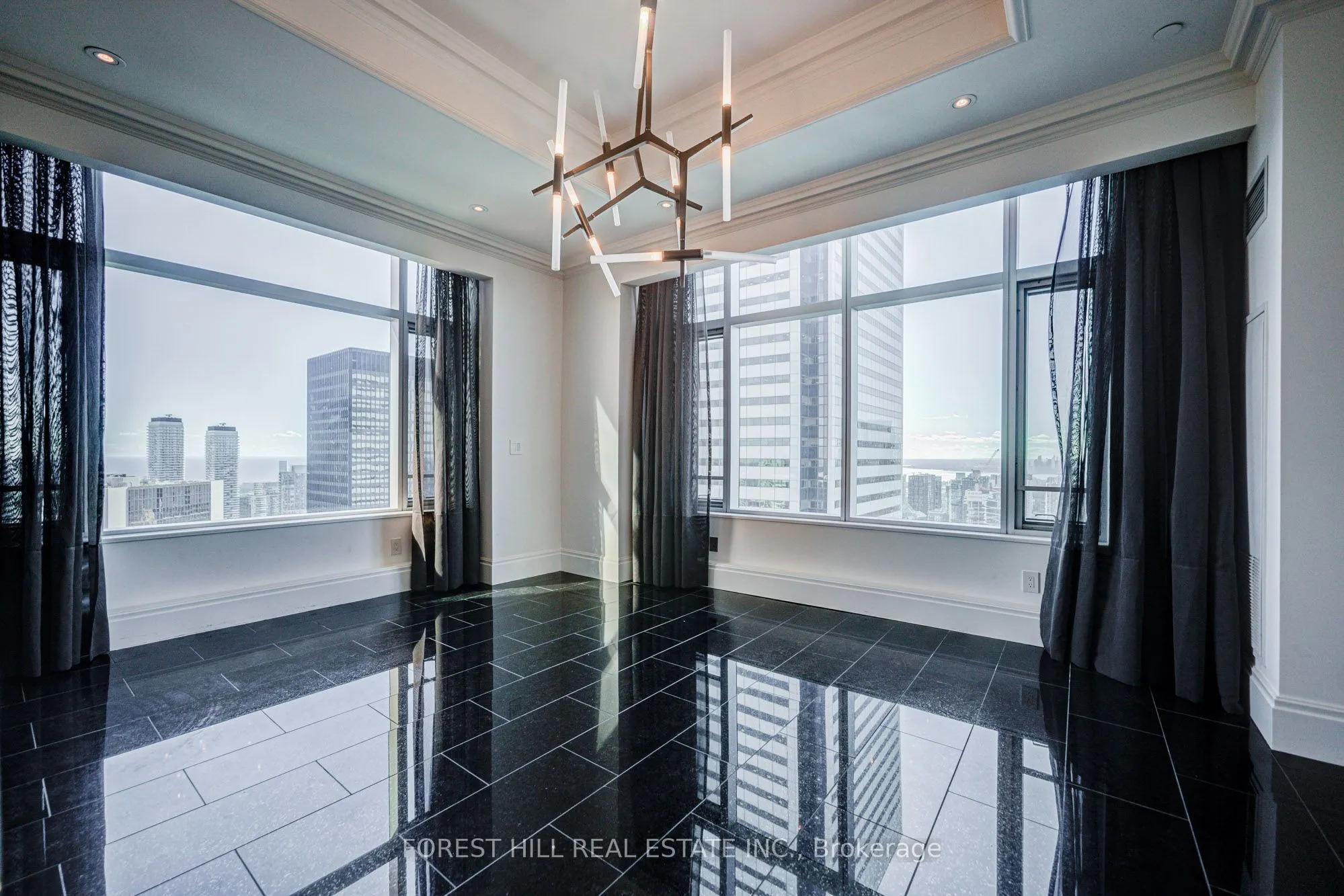 311 Bay Street #4805
