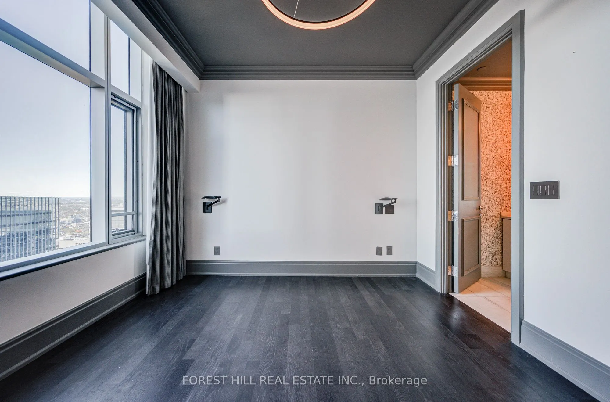 311 Bay Street #4805