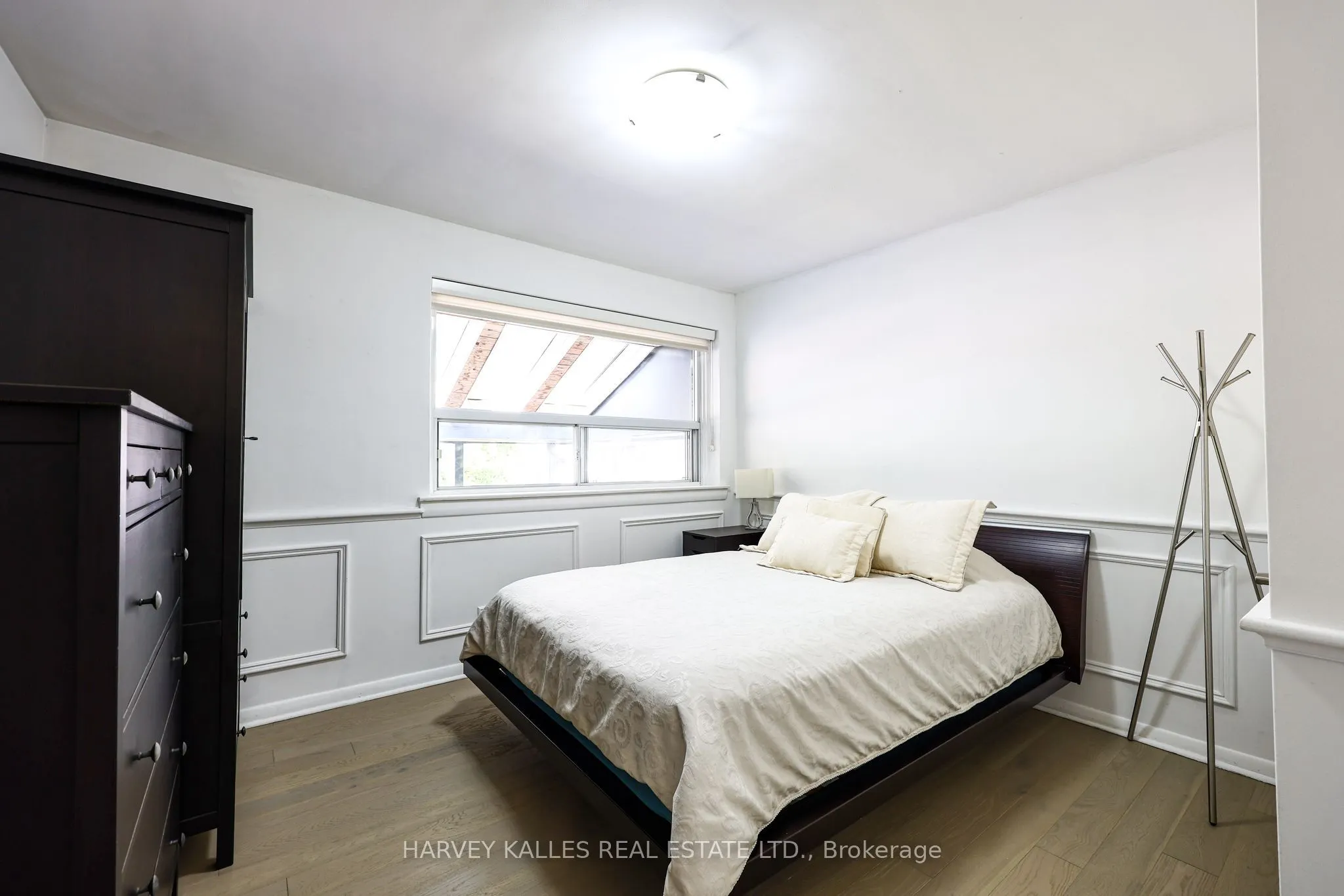 90 Berkinshaw Crescent