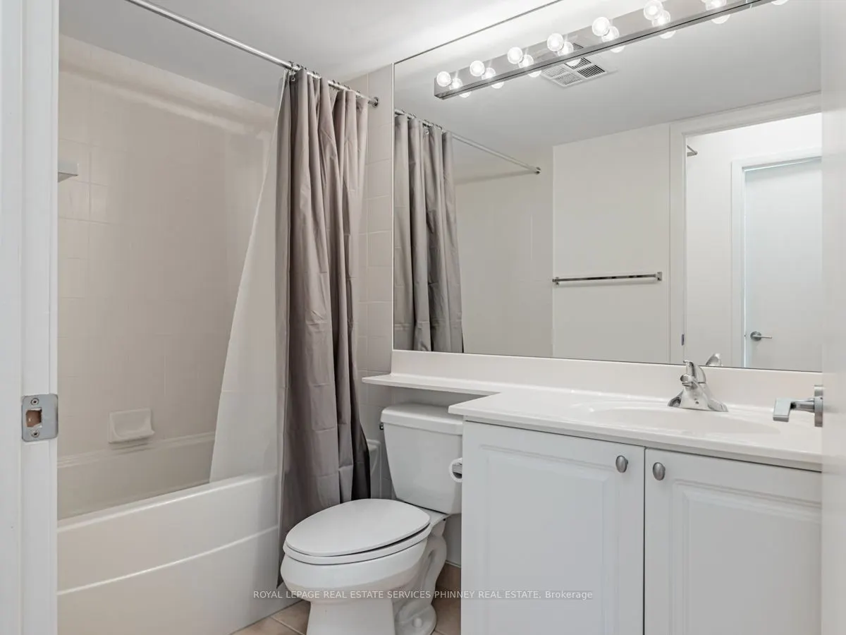219 Fort York Boulevard #2806