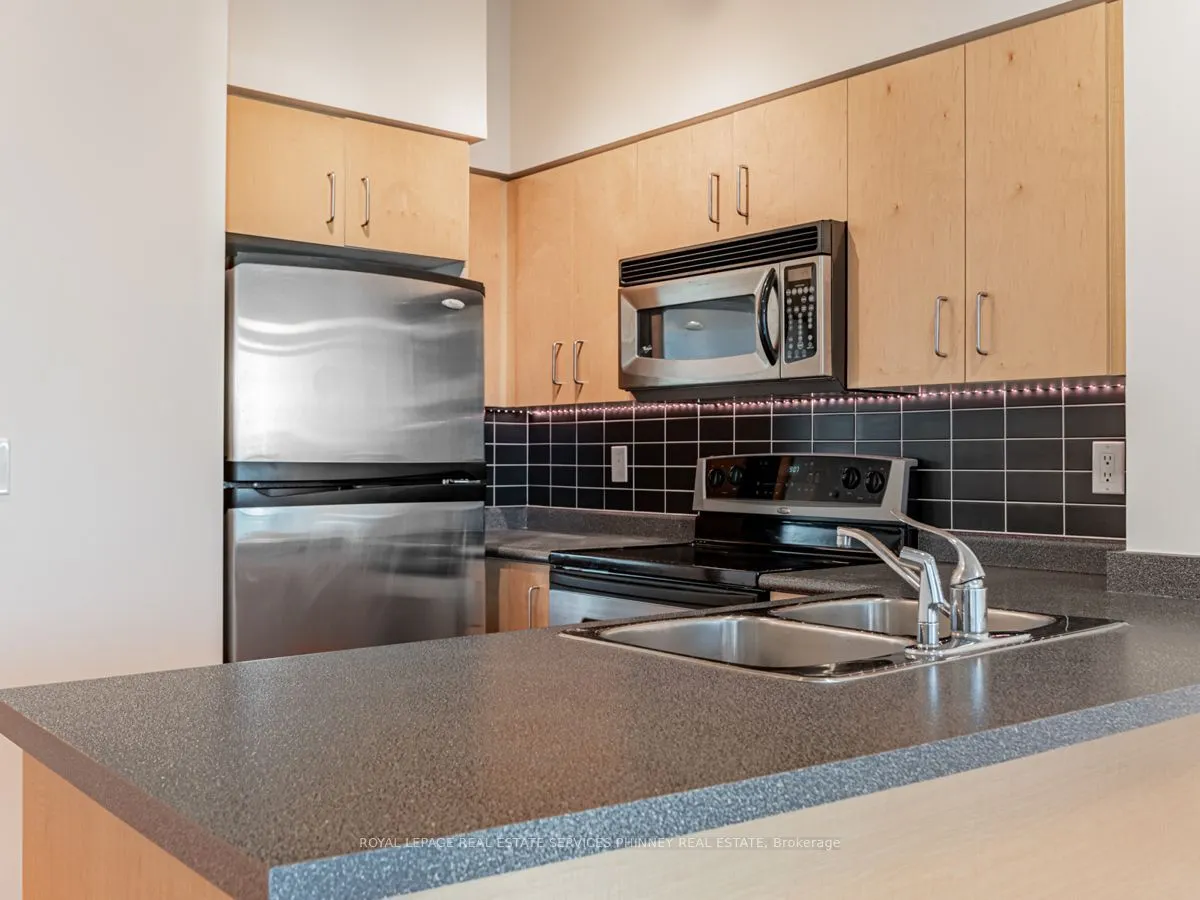 219 Fort York Boulevard #2806