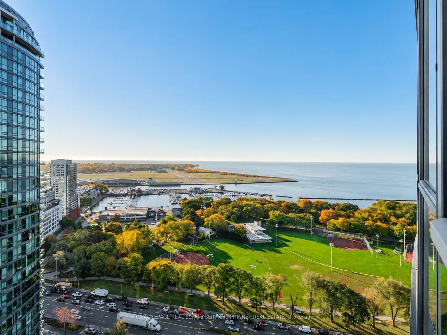 219 Fort York Boulevard #2806