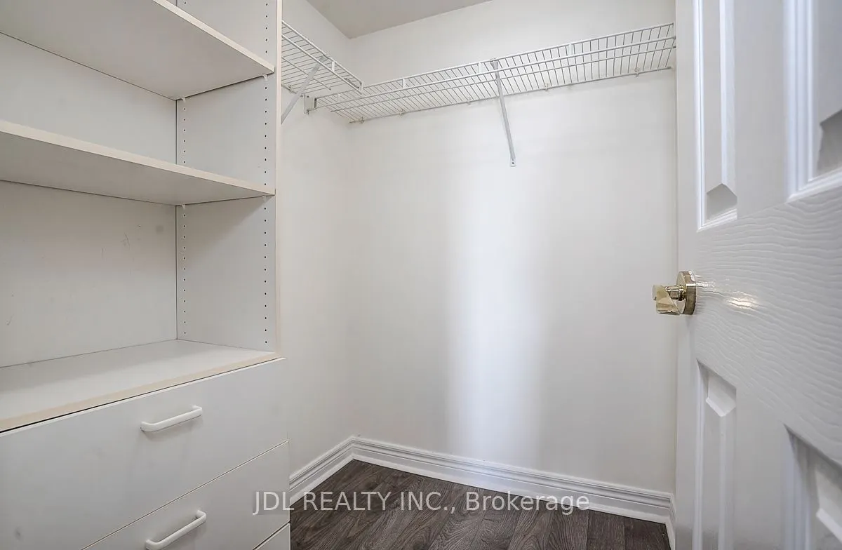 23 Hollywood Avenue #1202
