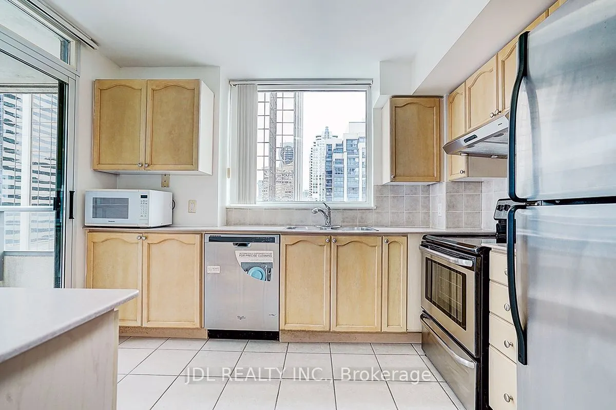 23 Hollywood Avenue #1202