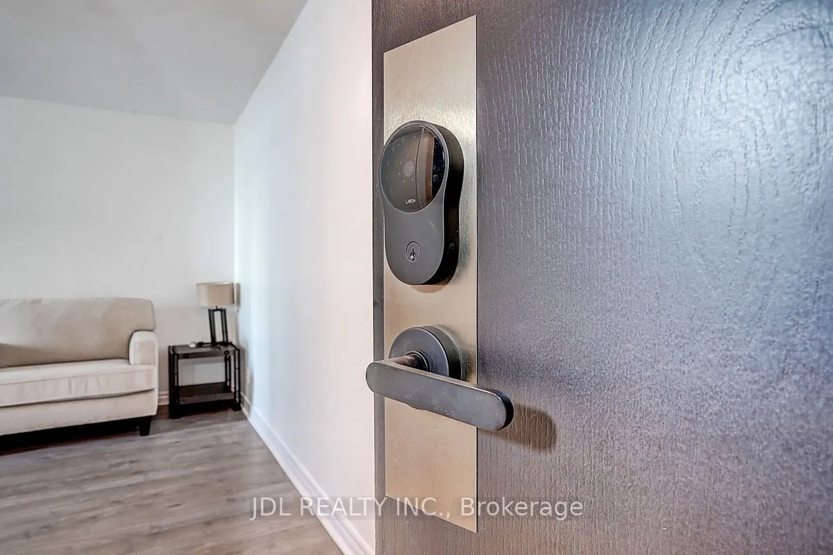 23 Hollywood Avenue #1202