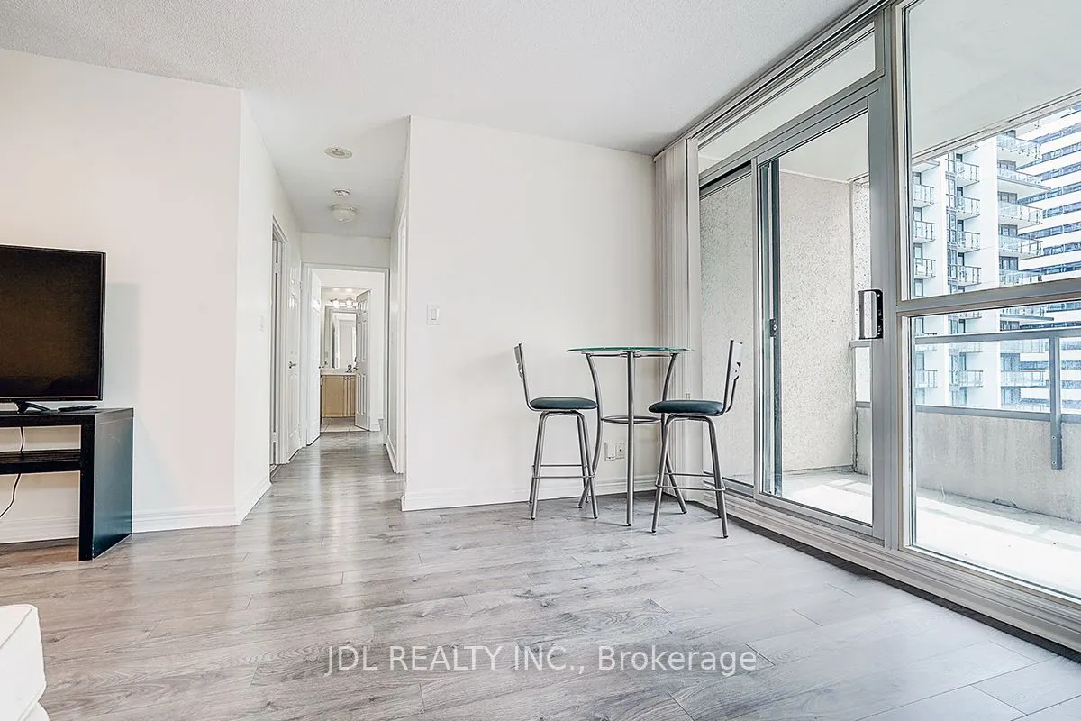 23 Hollywood Avenue #1202