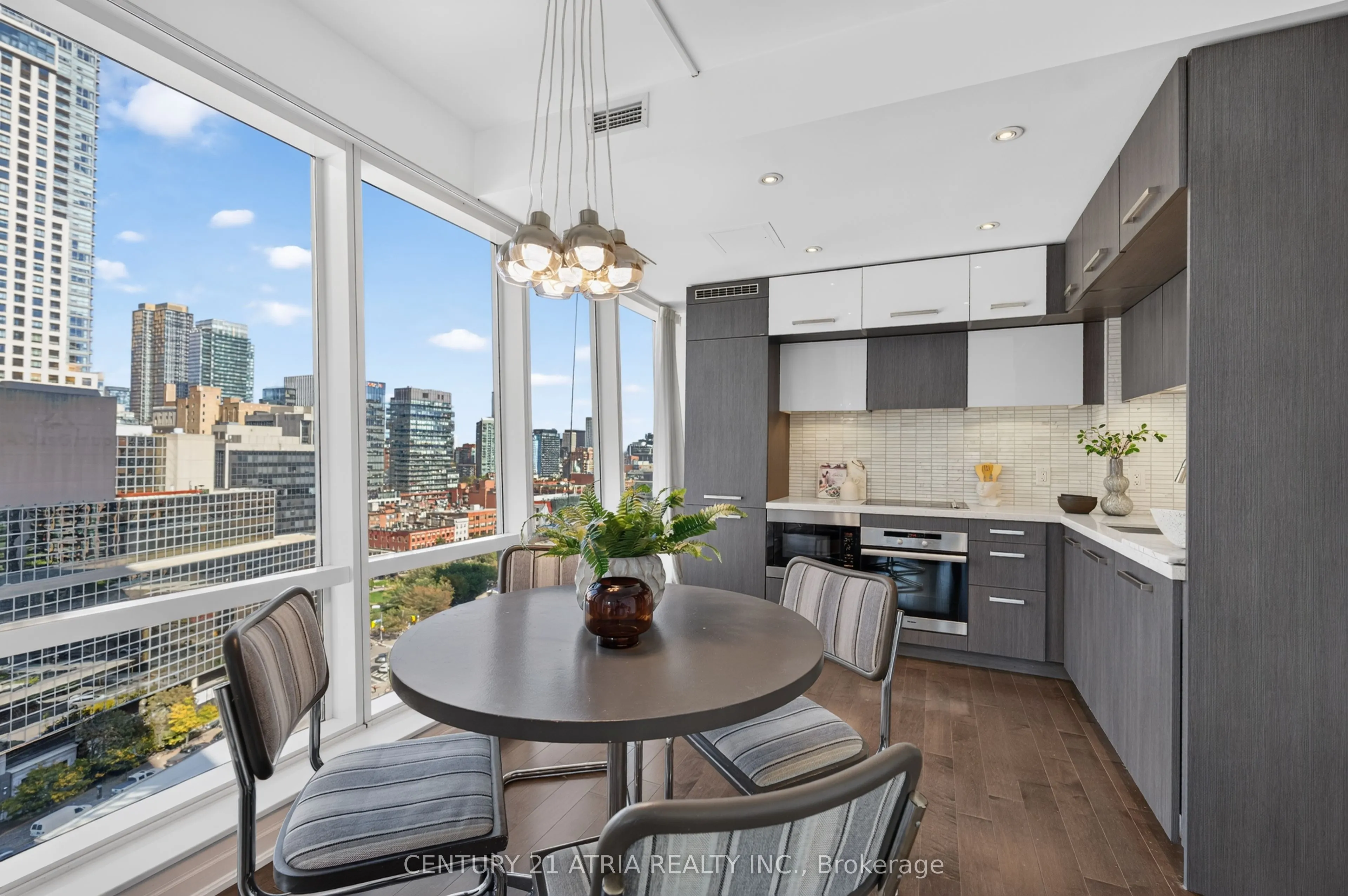 8 The Esplanade #1605