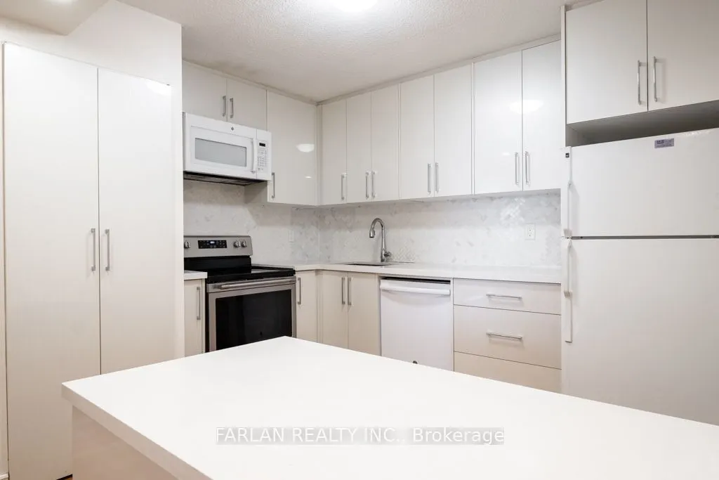 10 Tangreen Court #2607