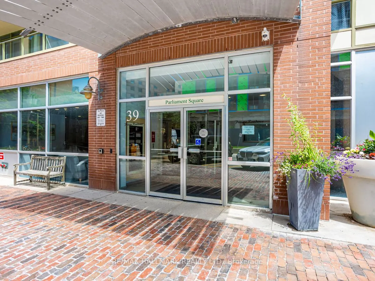 39 Parliament Street #1102