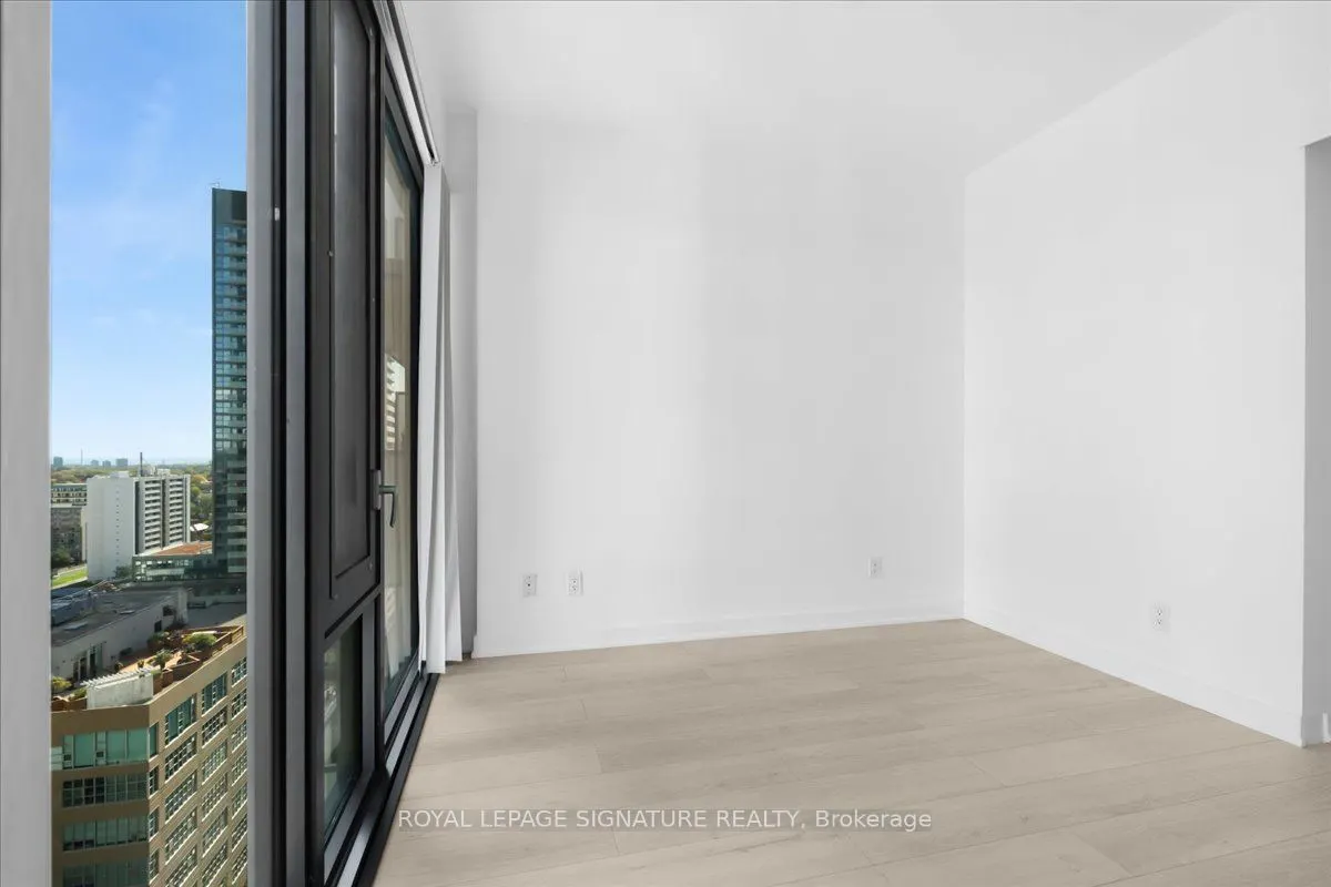 161 Roehampton Avenue #1805