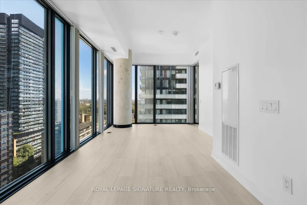 161 Roehampton Avenue #1805