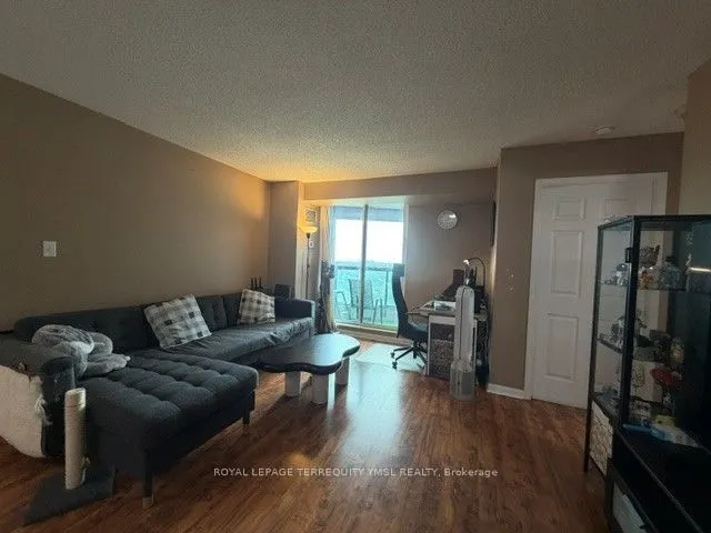 23 Lorraine Drive #1809