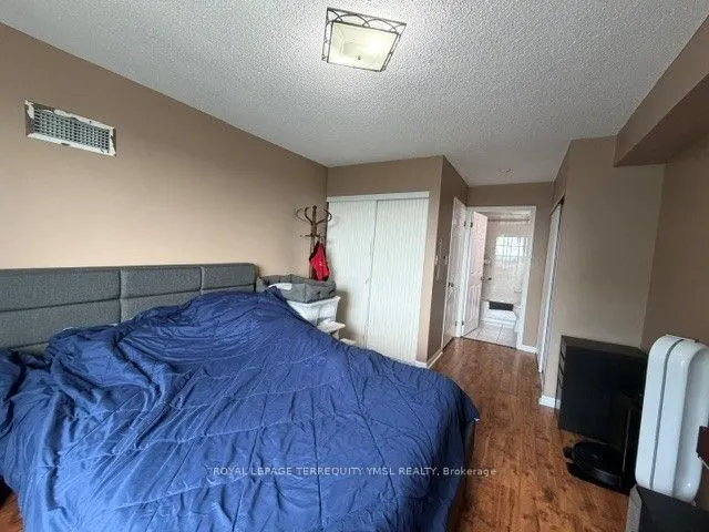 23 Lorraine Drive #1809